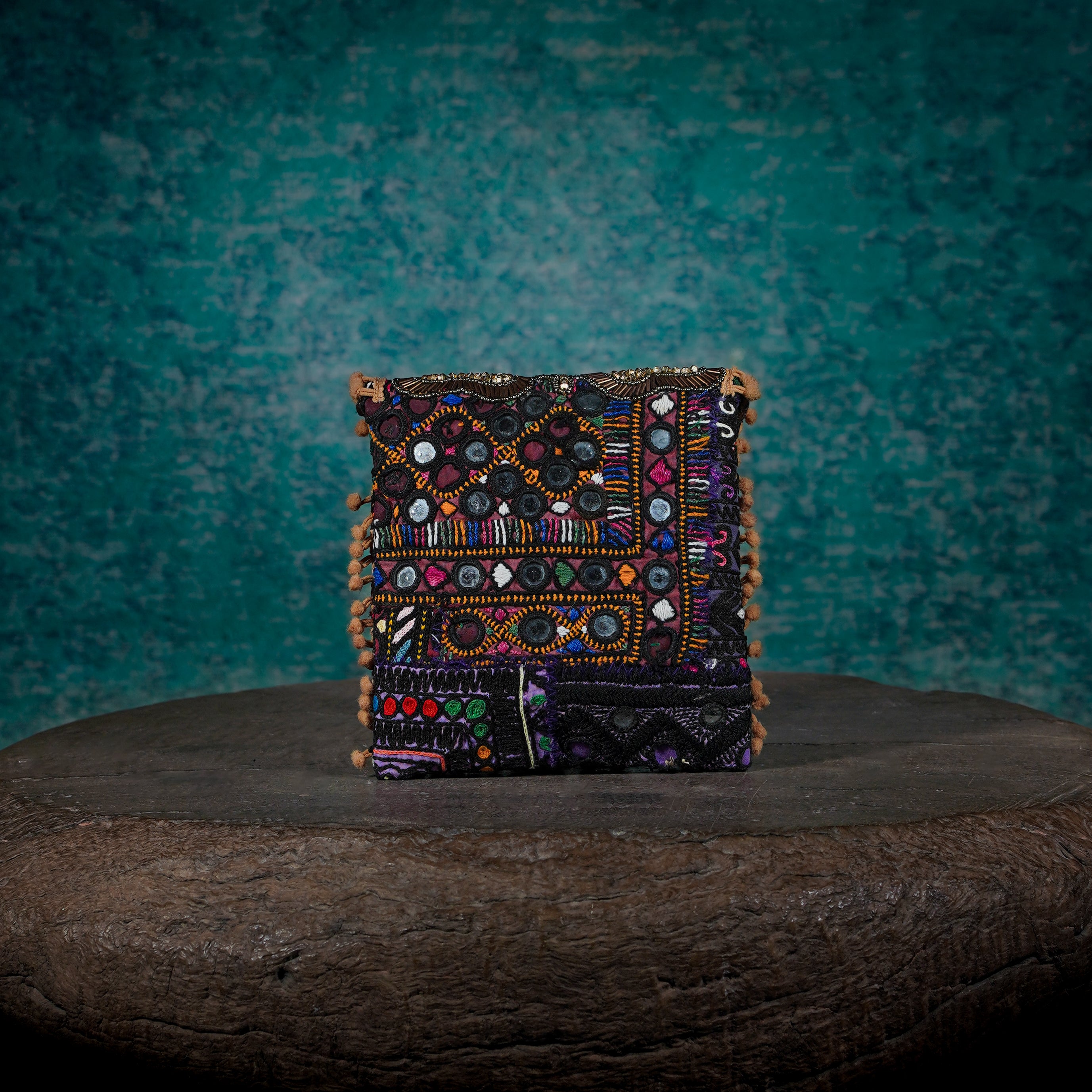 Beige Sitara Minion Clutch 014