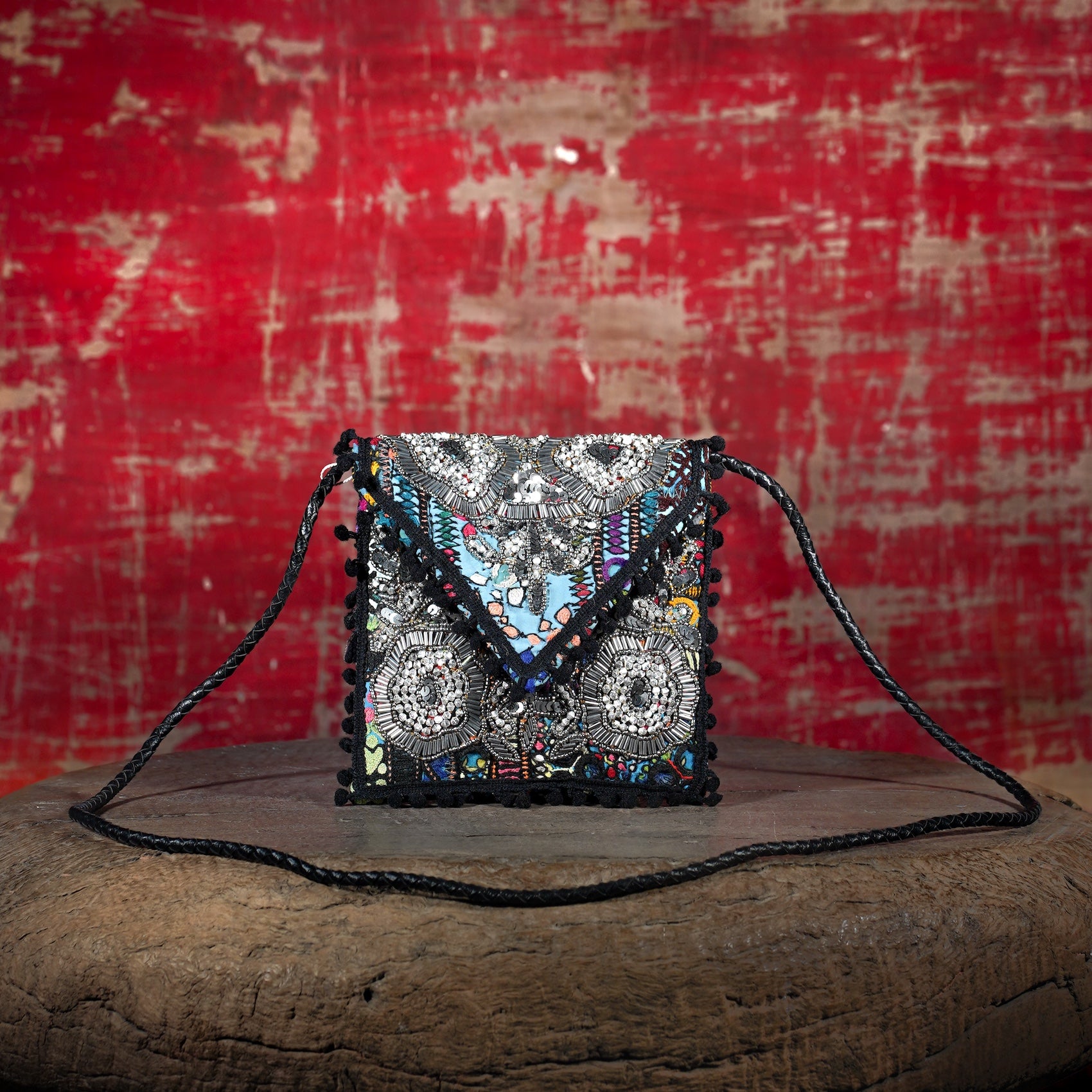 Black Sitara Minion Clutch 011