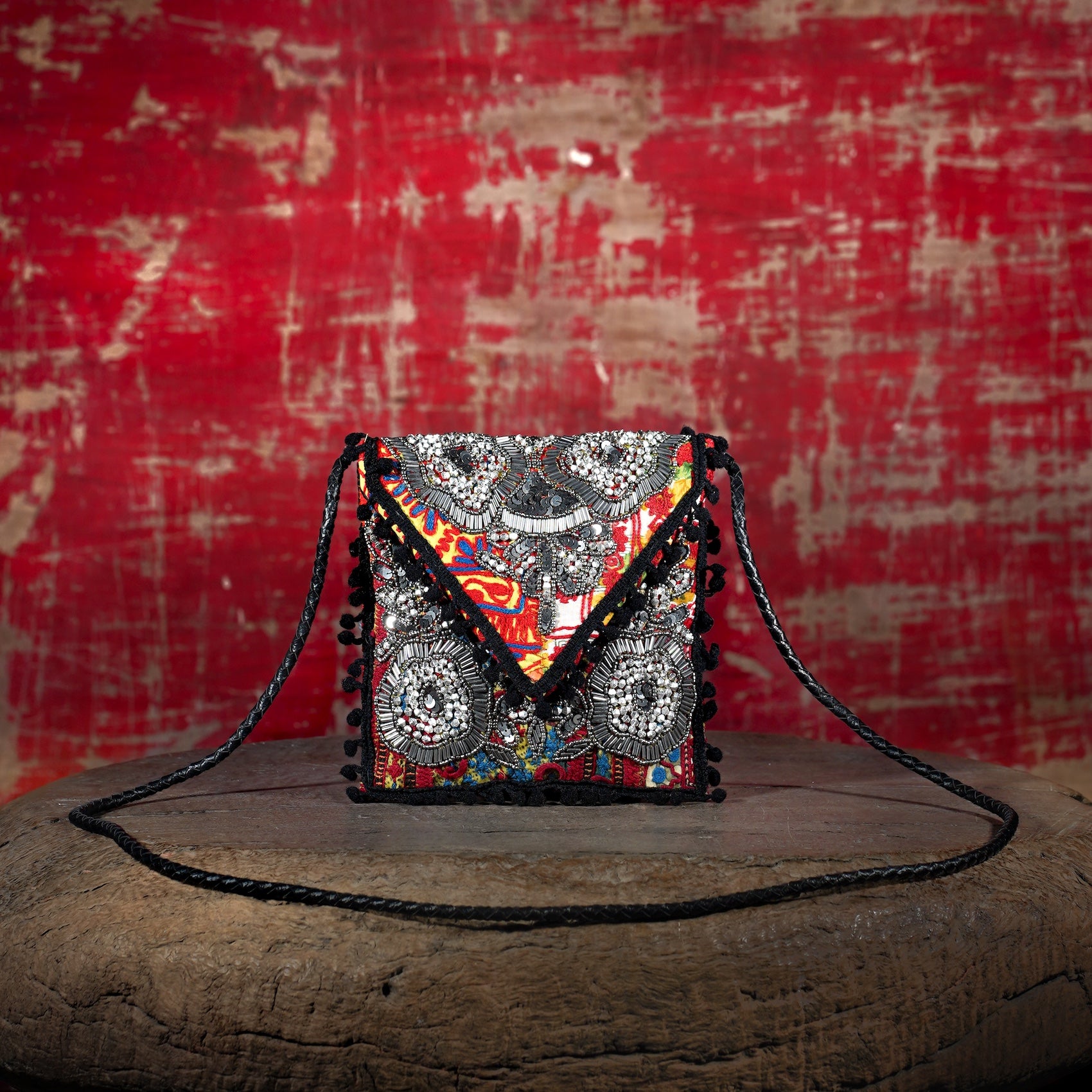 Black Sitara Minion Clutch 013
