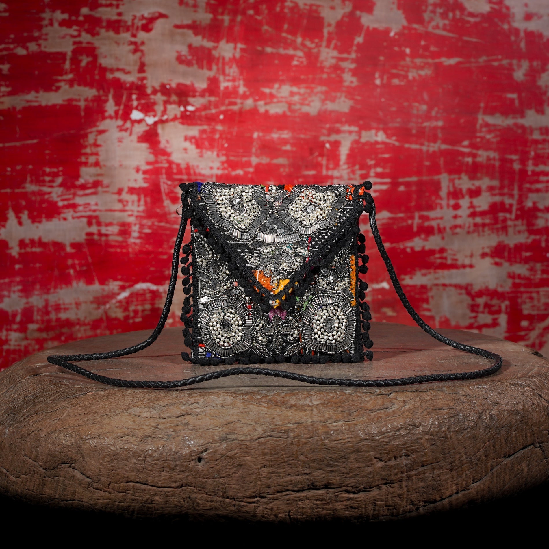 Black Sitara Minion Clutch 017