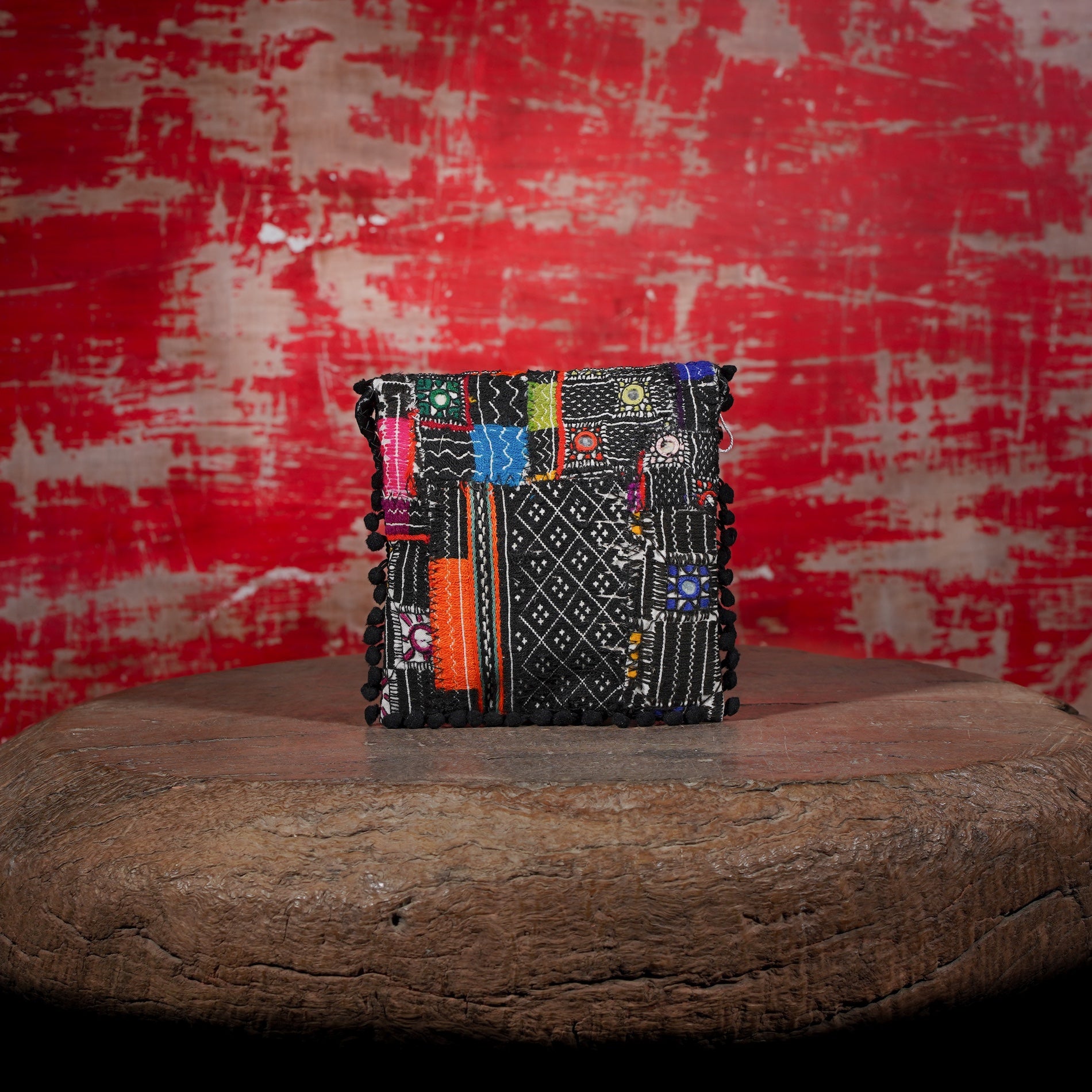 Black Sitara Minion Clutch 017