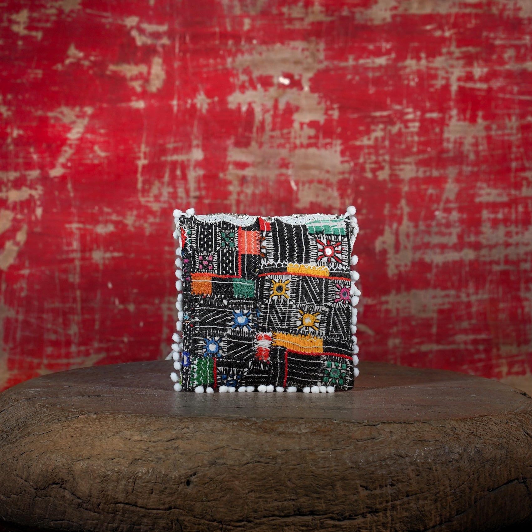 White Sitara Minion Clutch 006