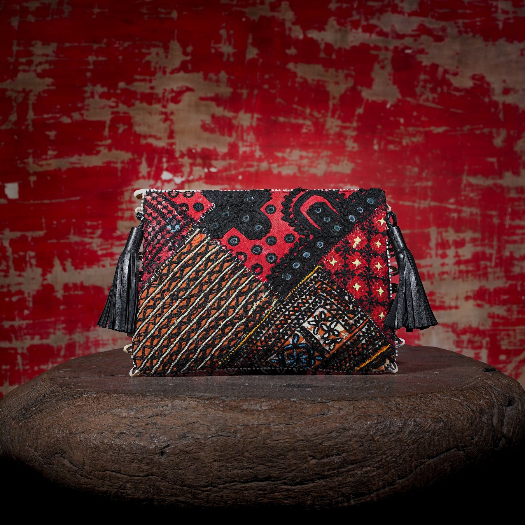 Black Thikri Clutch 006