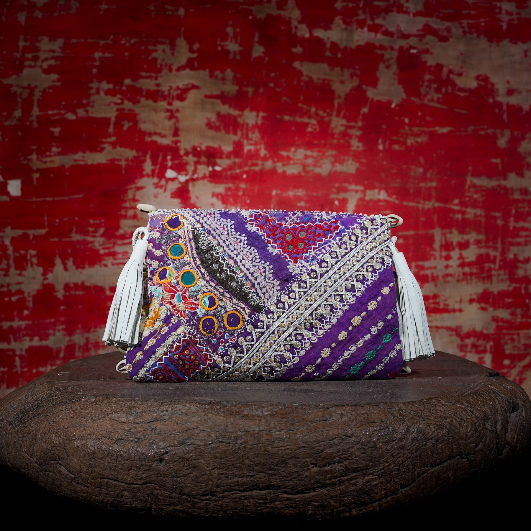 White Thikri Clutch 007