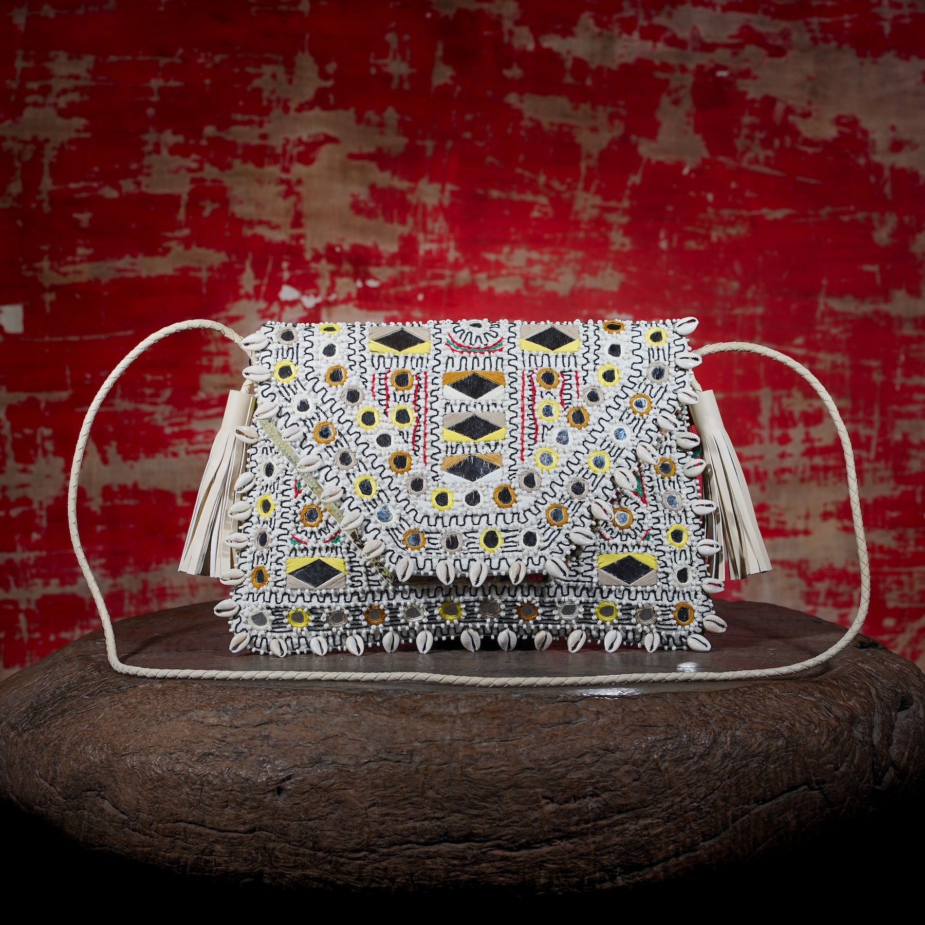 White Thikri Clutch 011