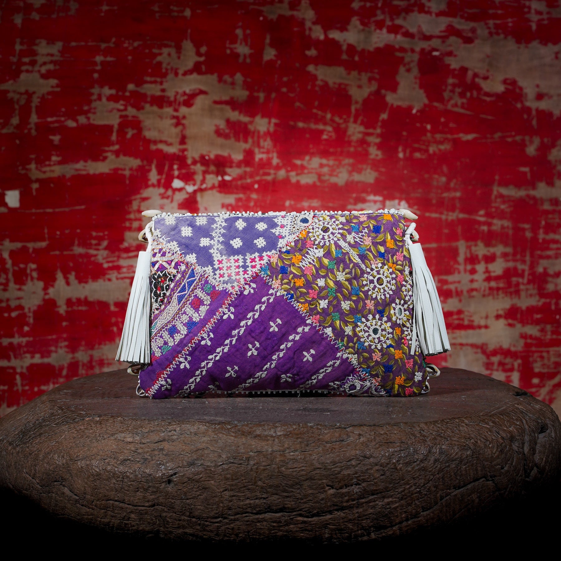 White Thikri Clutch 012