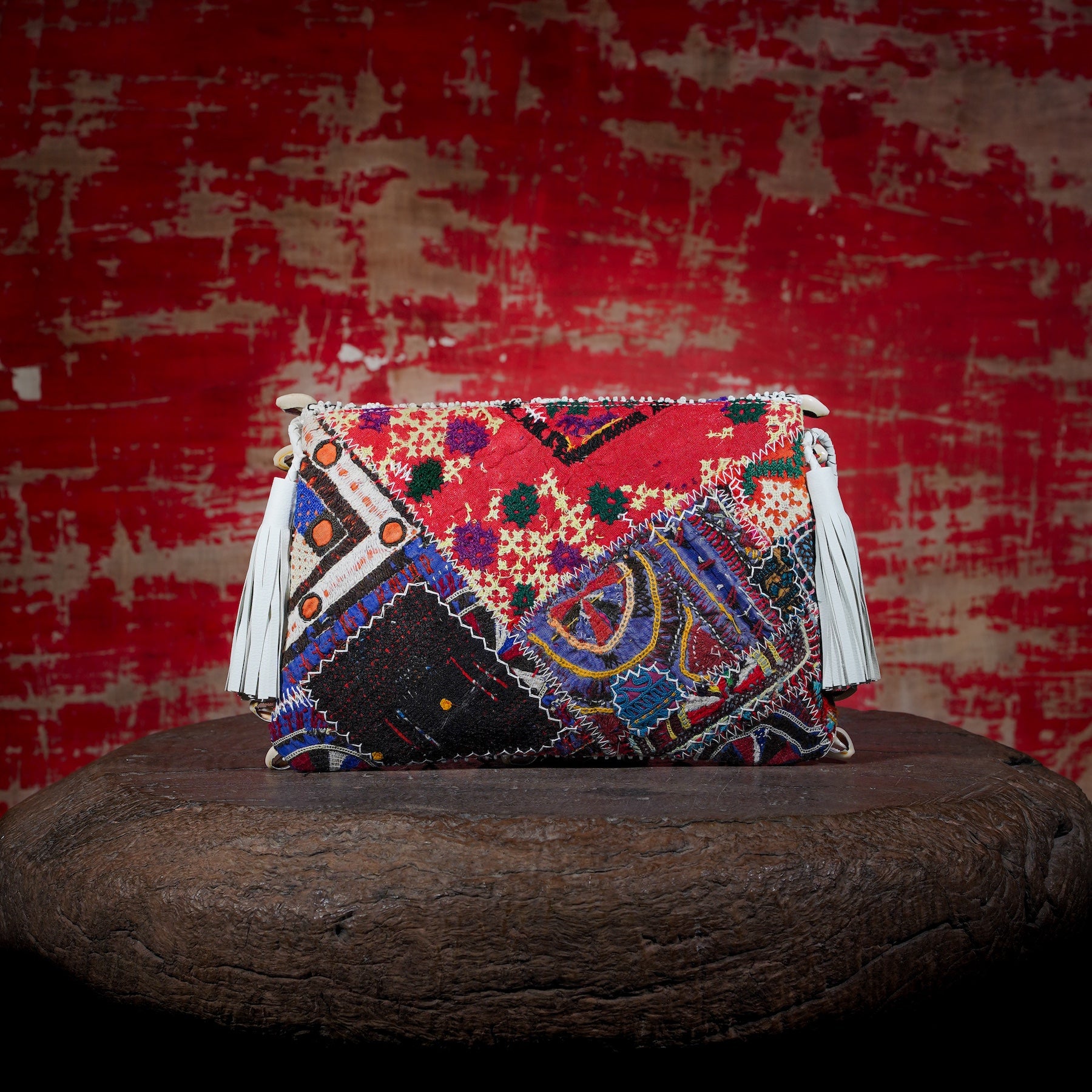 White Thikri Clutch 015