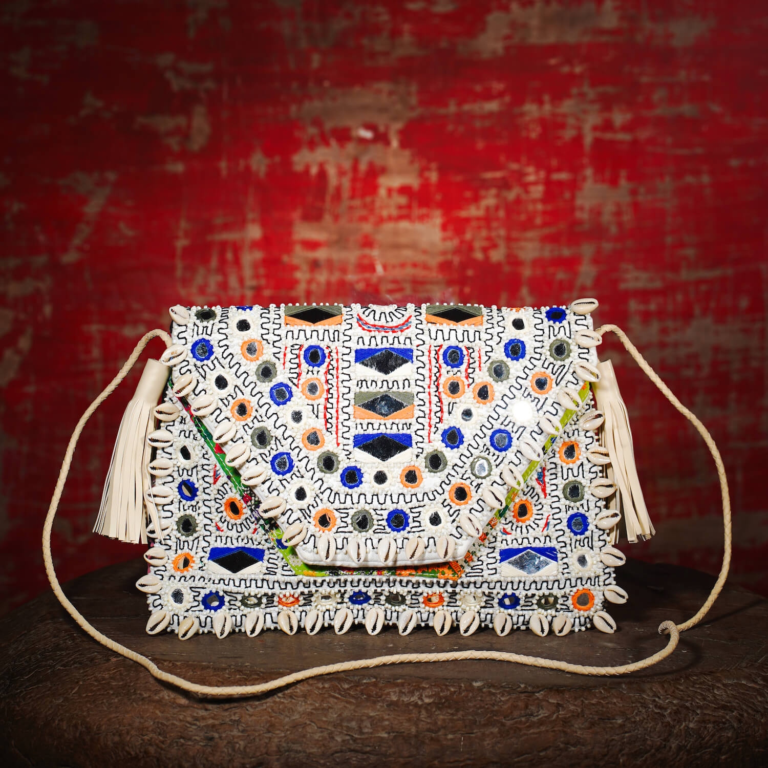 White Thikri Clutch 005