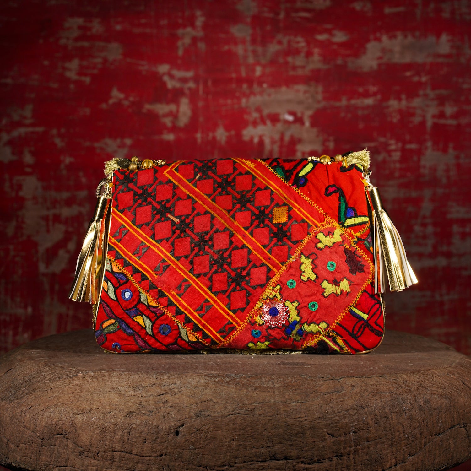 Gold Banjara Clutch 001