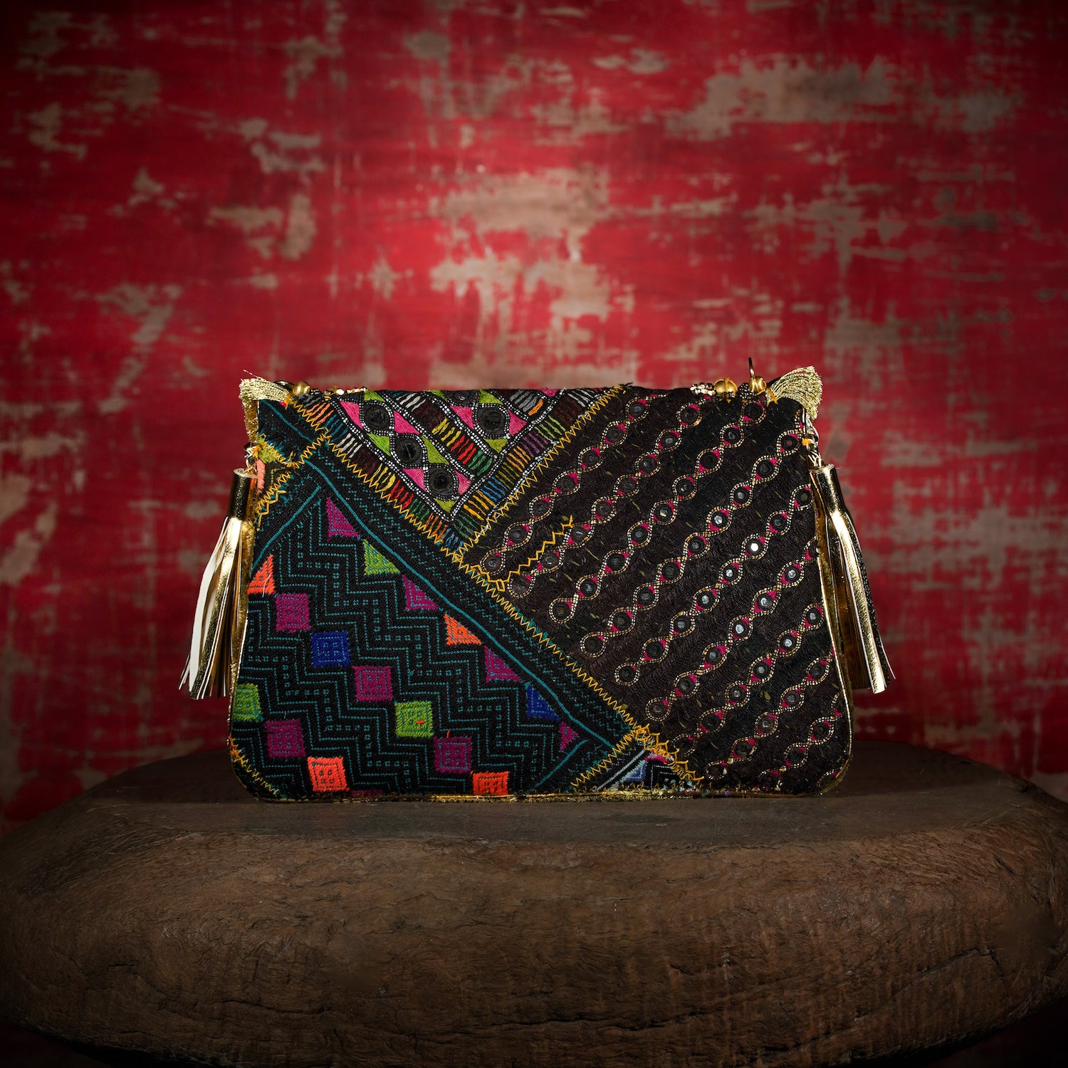 Gold Banjara Clutch 007