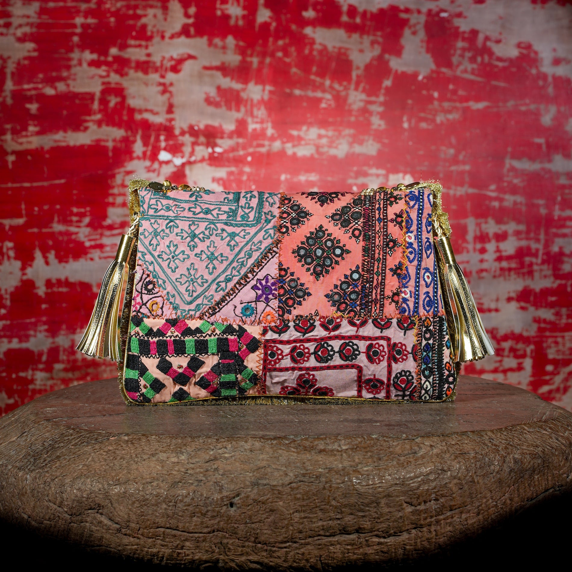 Gold Banjara Clutch 045