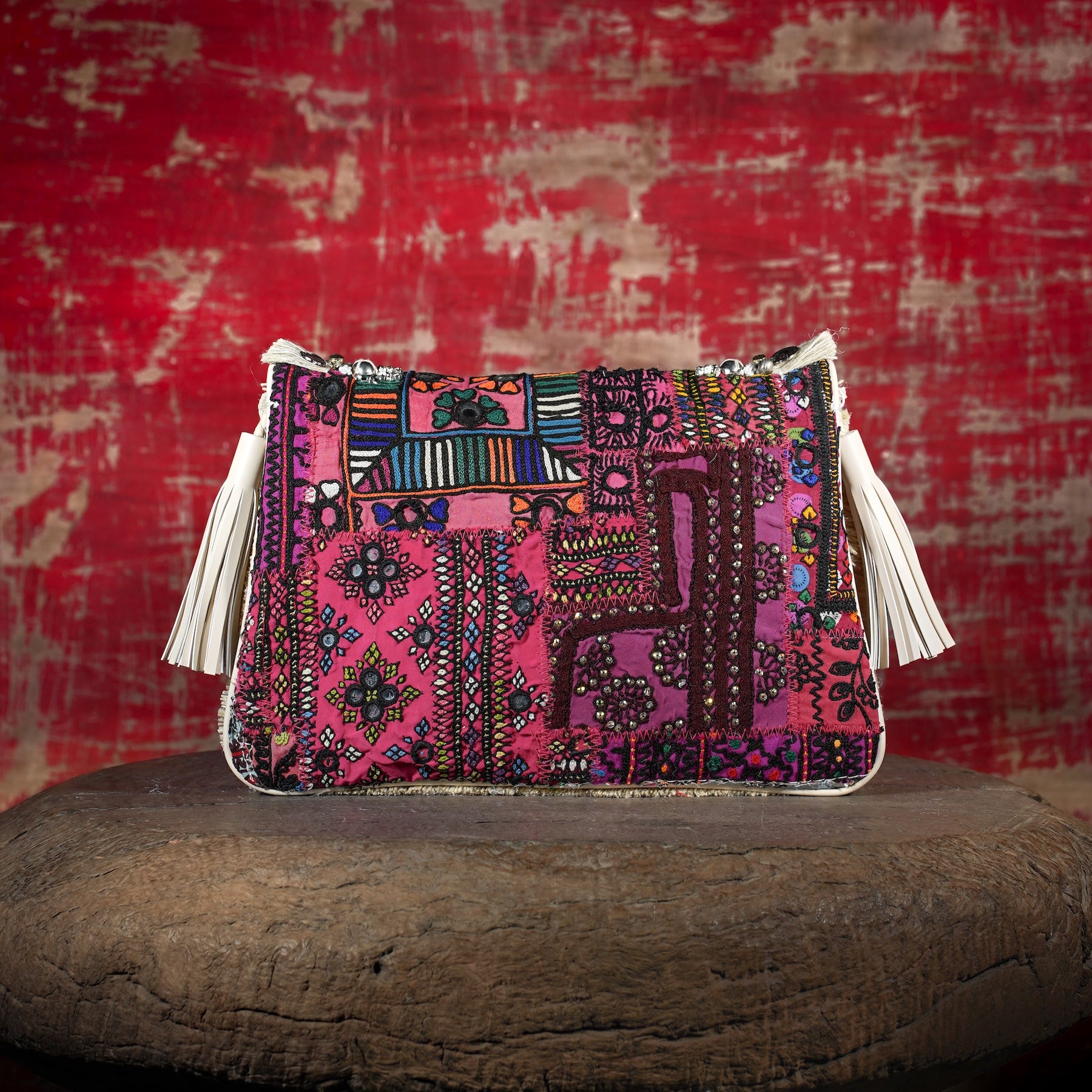 Off White Banjara Clutch 018
