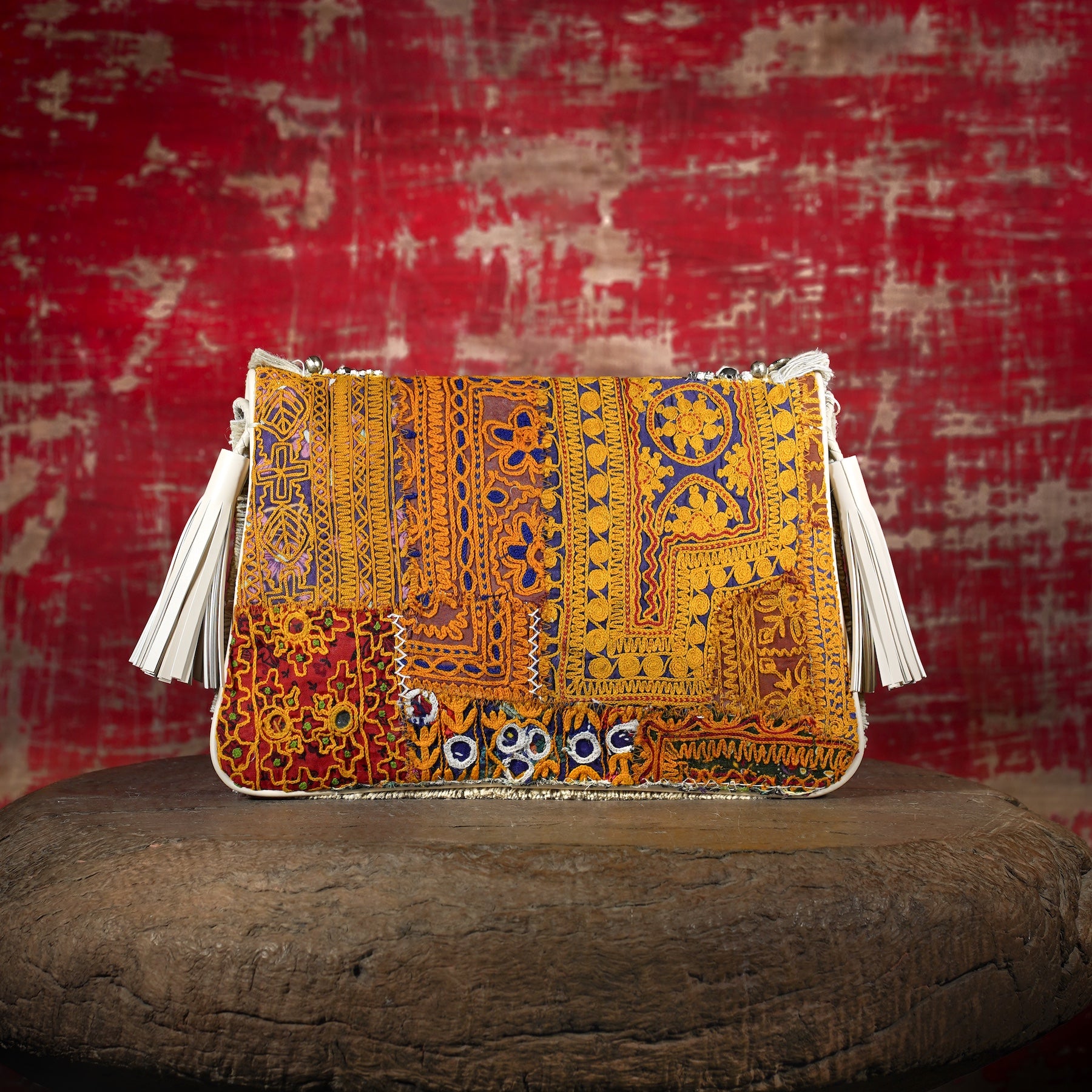 Off White Banjara Clutch 022