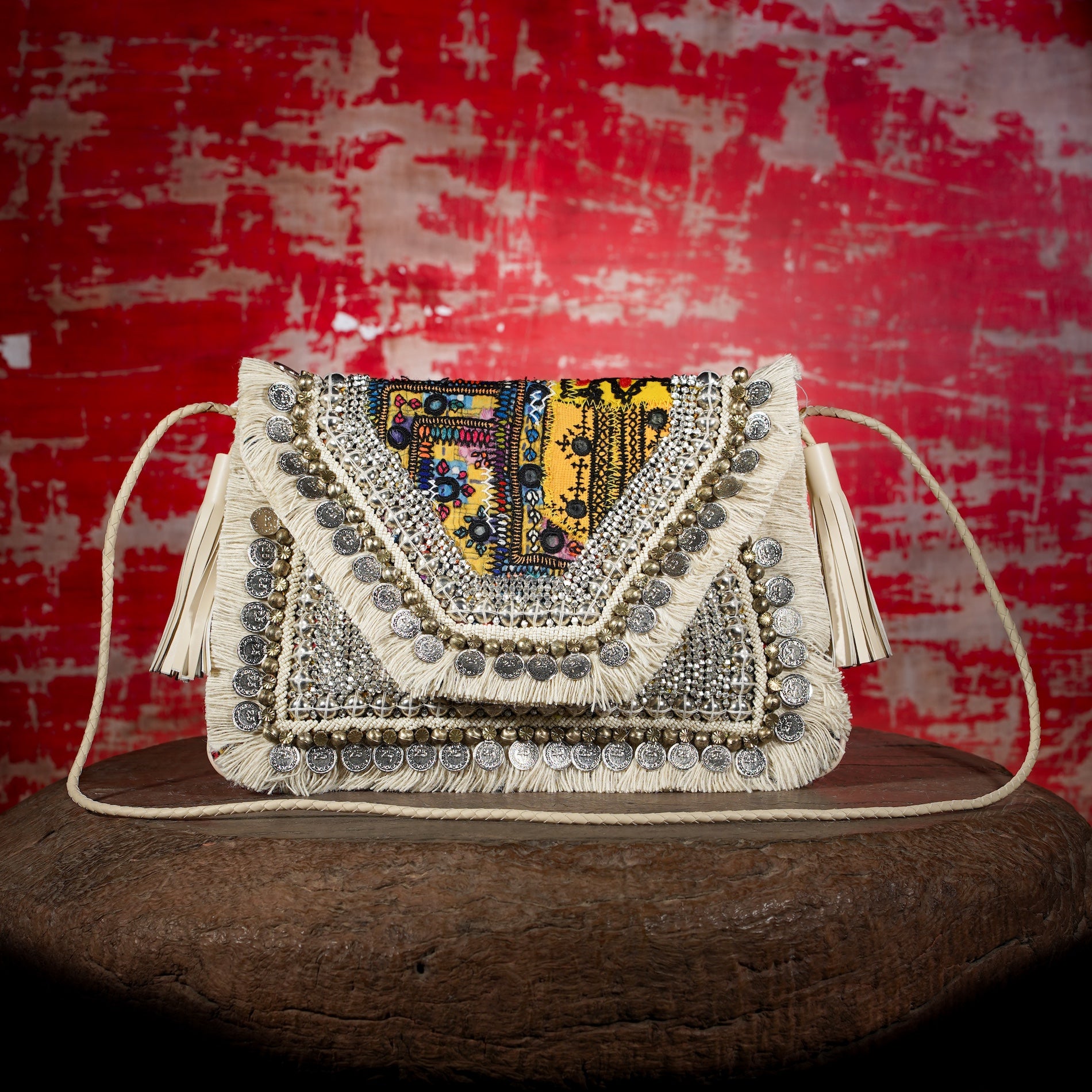 Off White Banjara Clutch 040