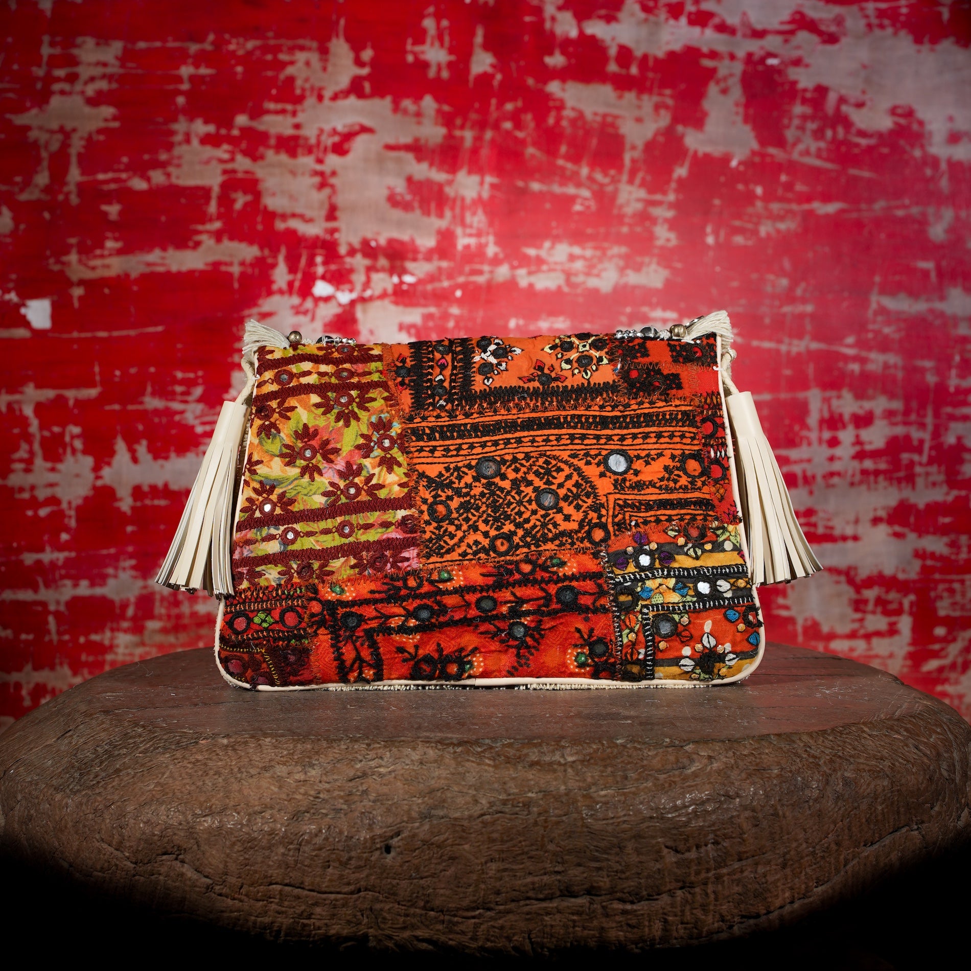 Off White Banjara Clutch 045