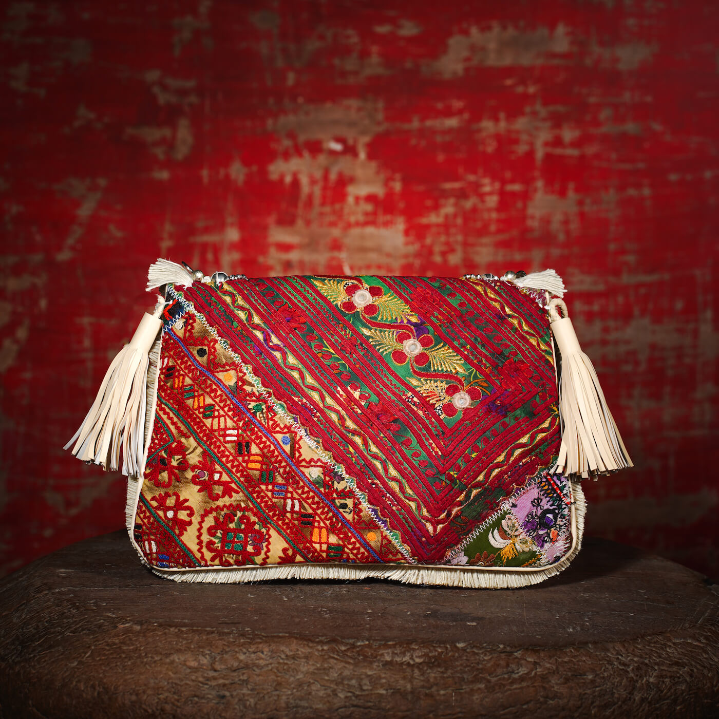 Off White Banjara Clutch 005