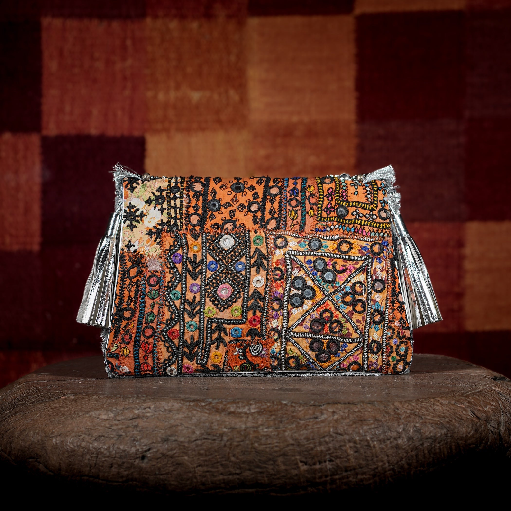 Silver Banjara Clutch 040