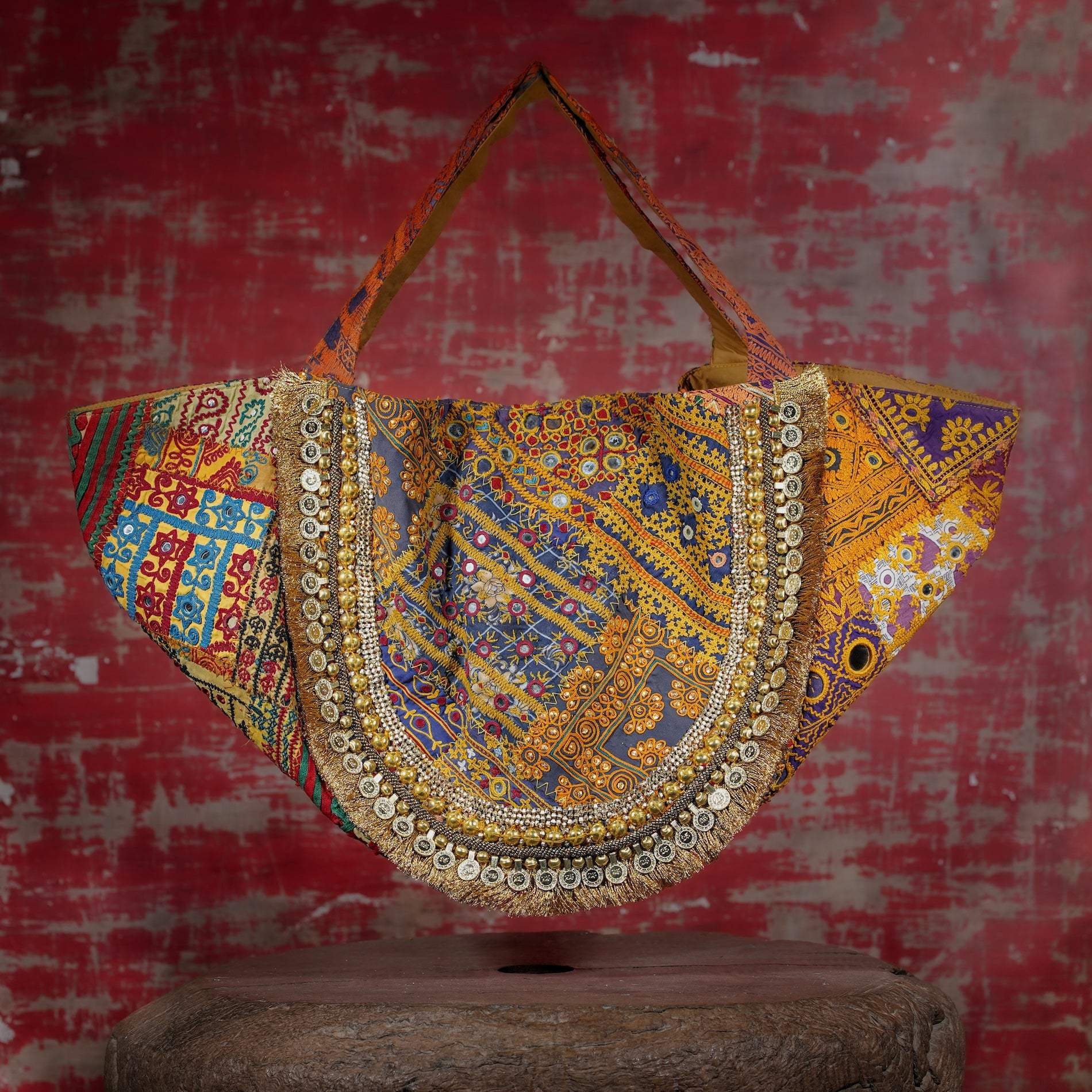 Gold Banjara Jhola 012