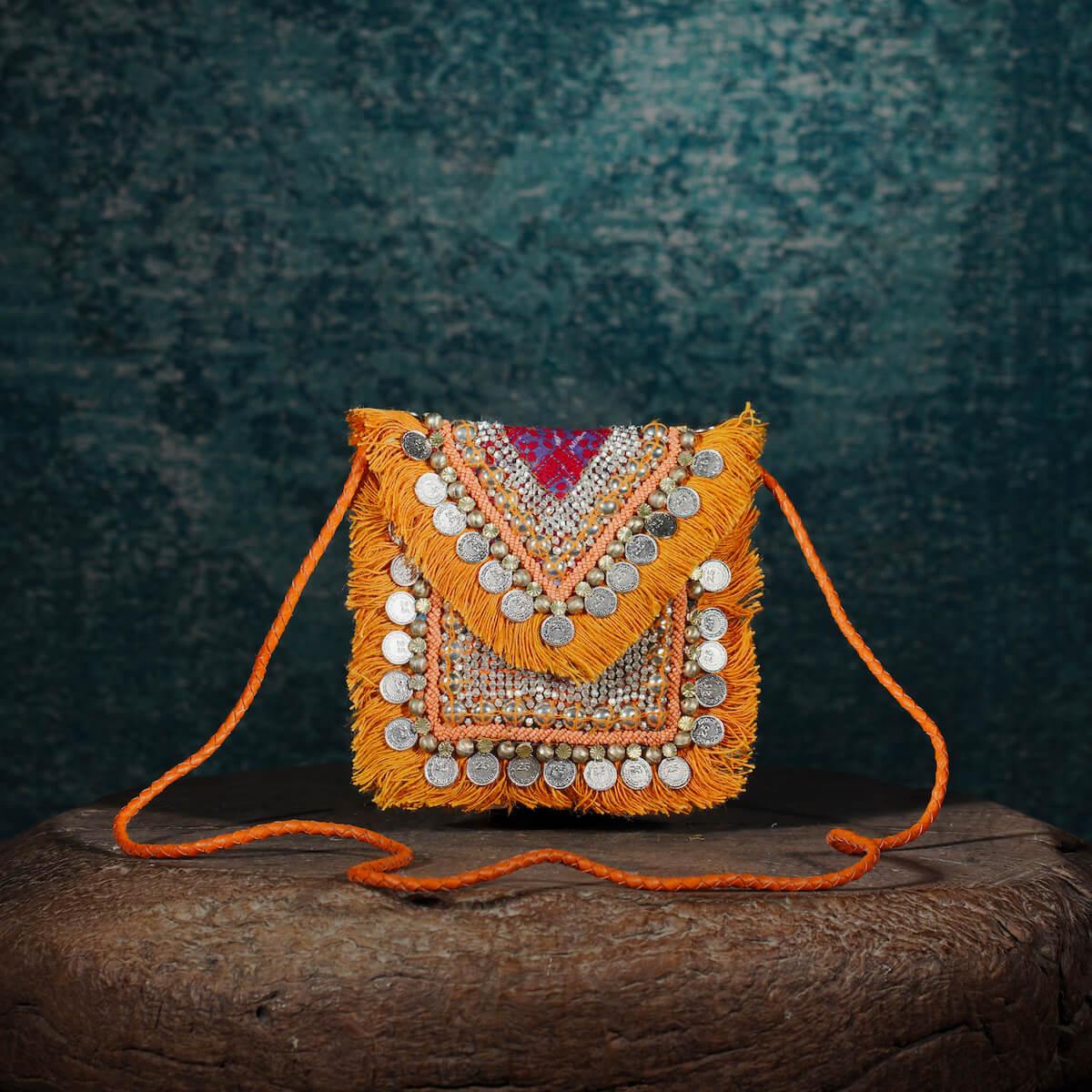 Coral Banjara Minion Clutch 003