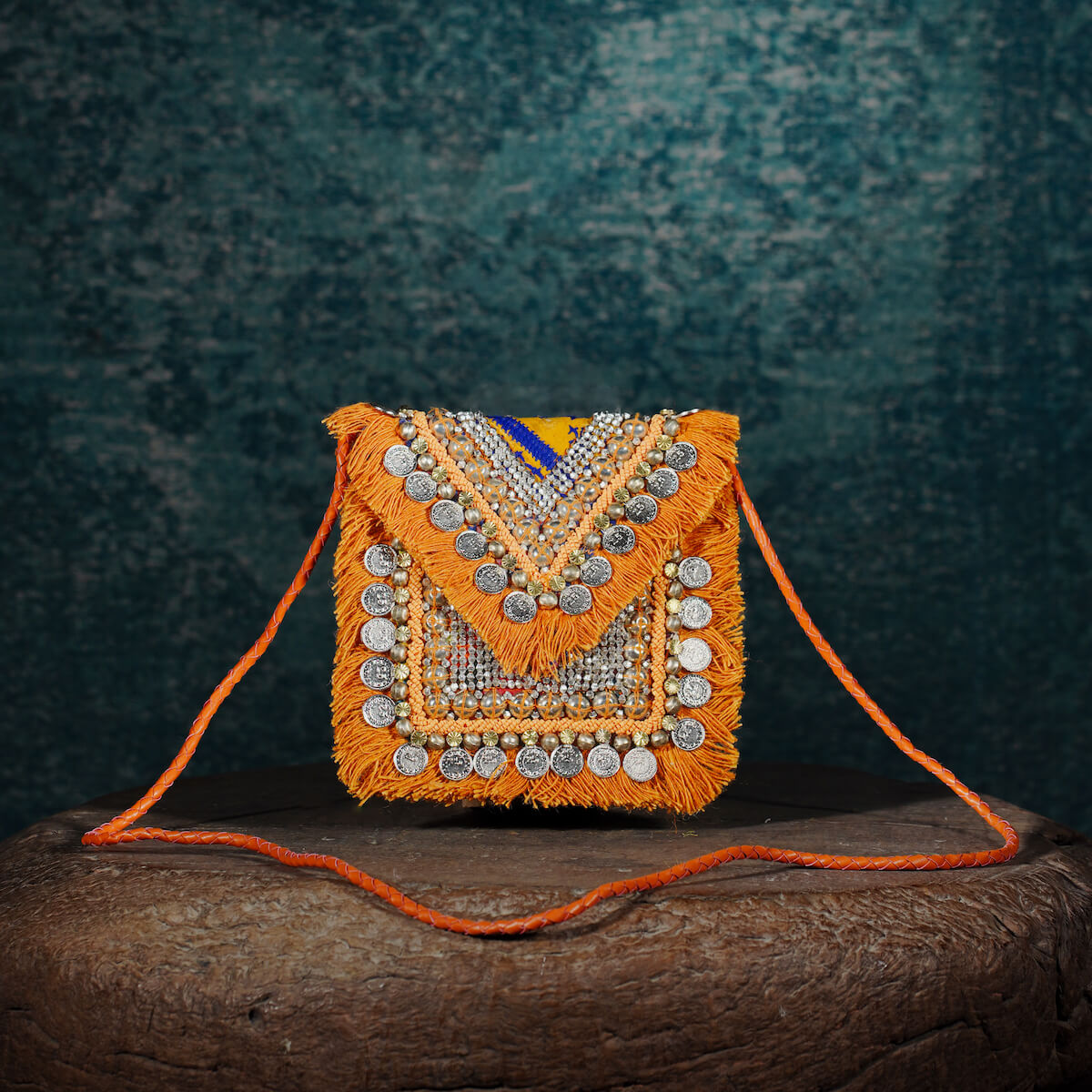 Coral Banjara Minion Clutch 004