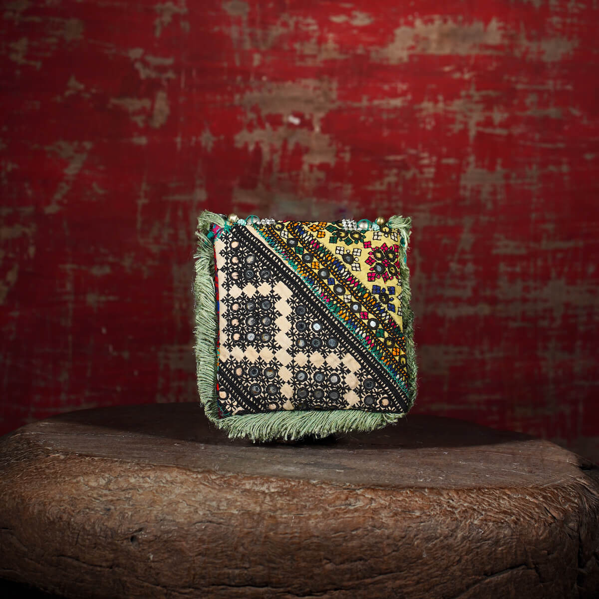 Turquoise Banjara Minion Clutch 003