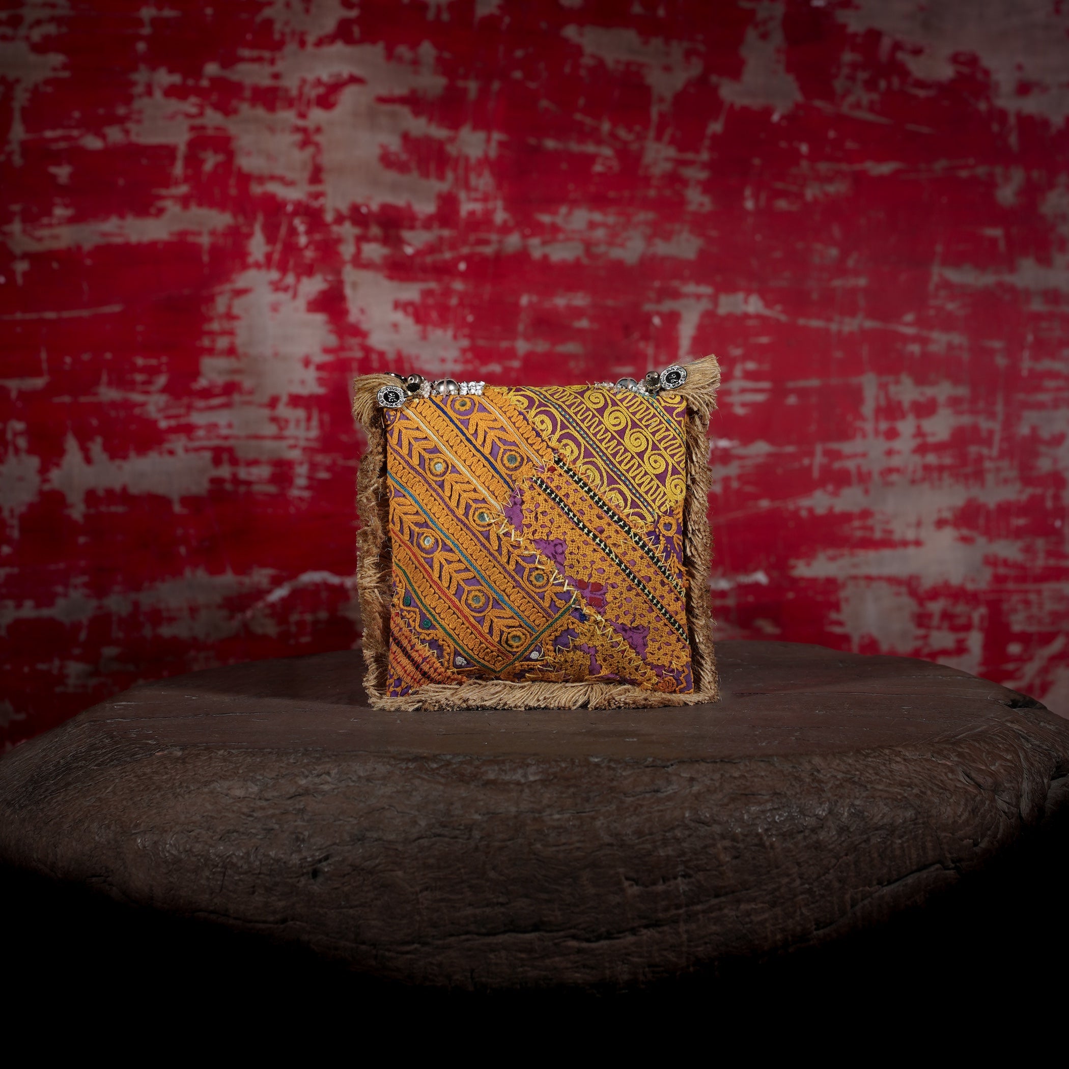 Beige Banjara Minion Clutch 018