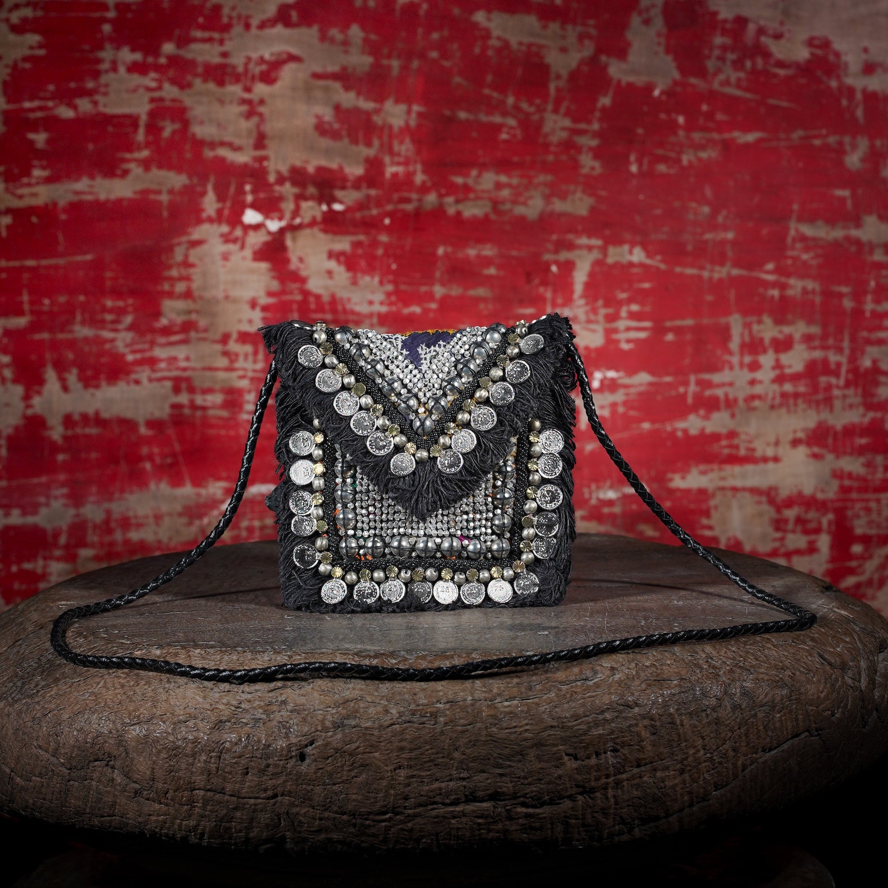 Black Banjara Minion Clutch 028