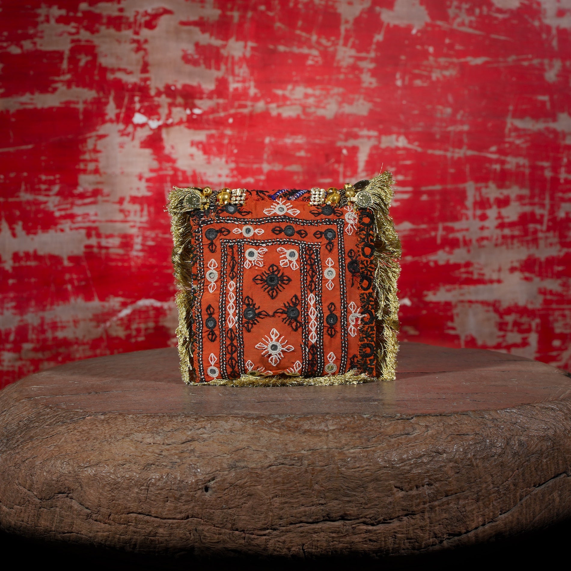 Gold Banjara Minion Clutch 030