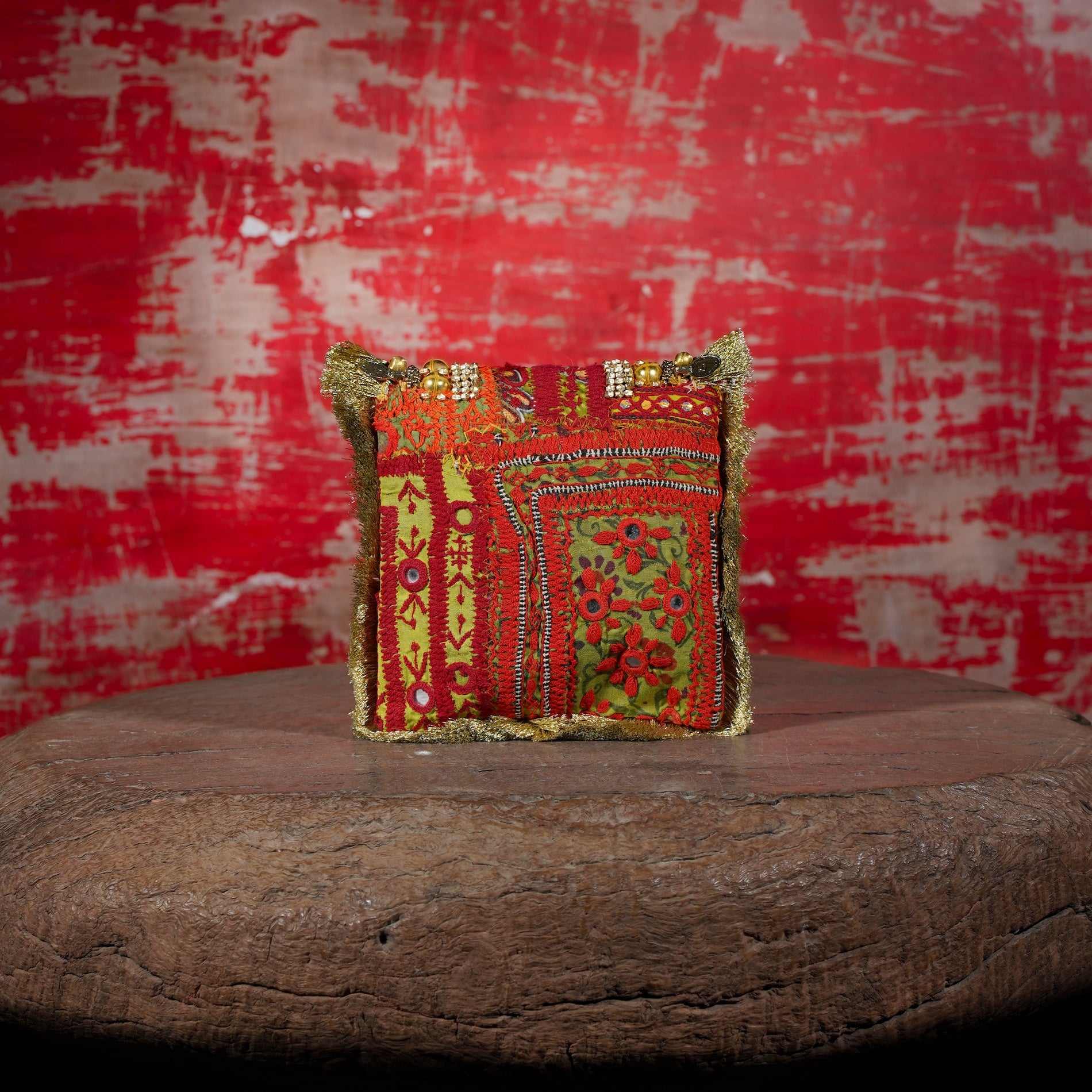 Gold Banjara Minion Clutch 031