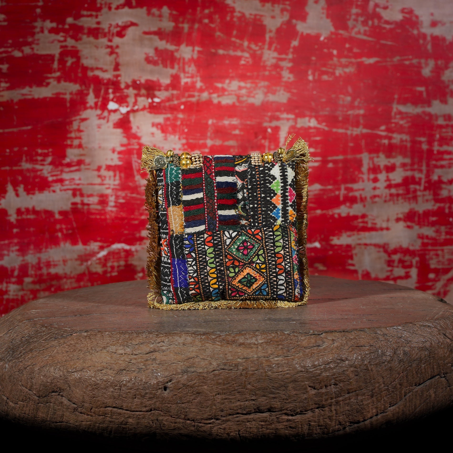 Gold Banjara Minion Clutch 034
