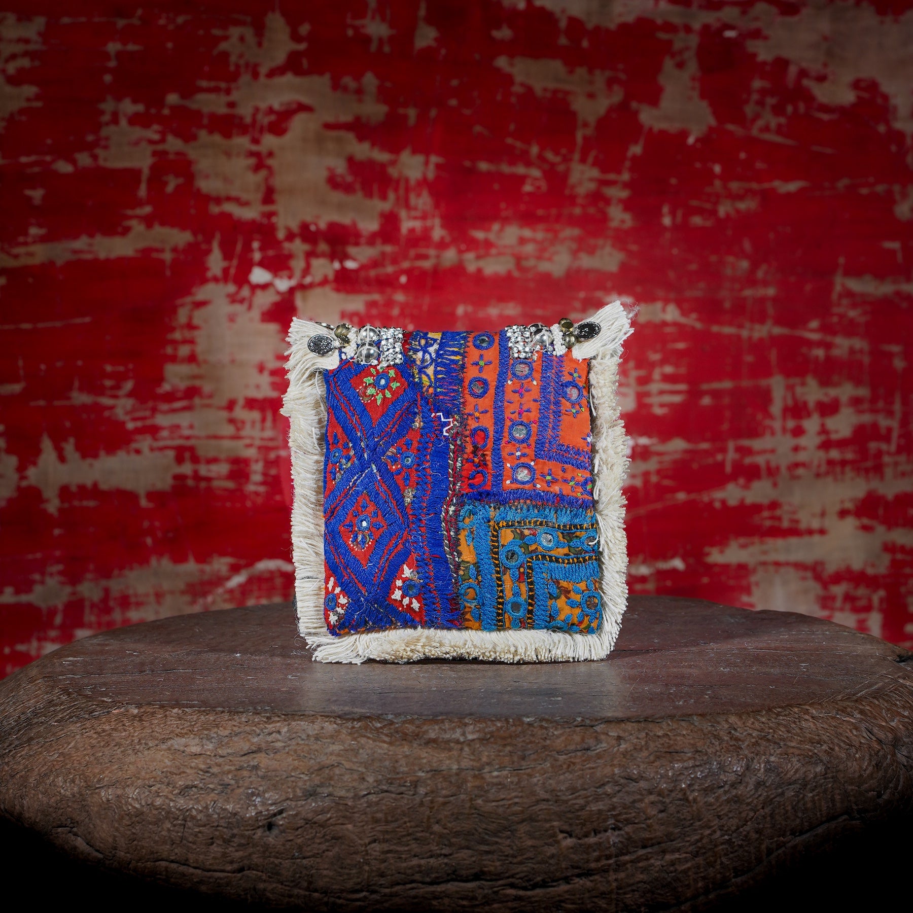 Off White Banjara Minion Clutch 028