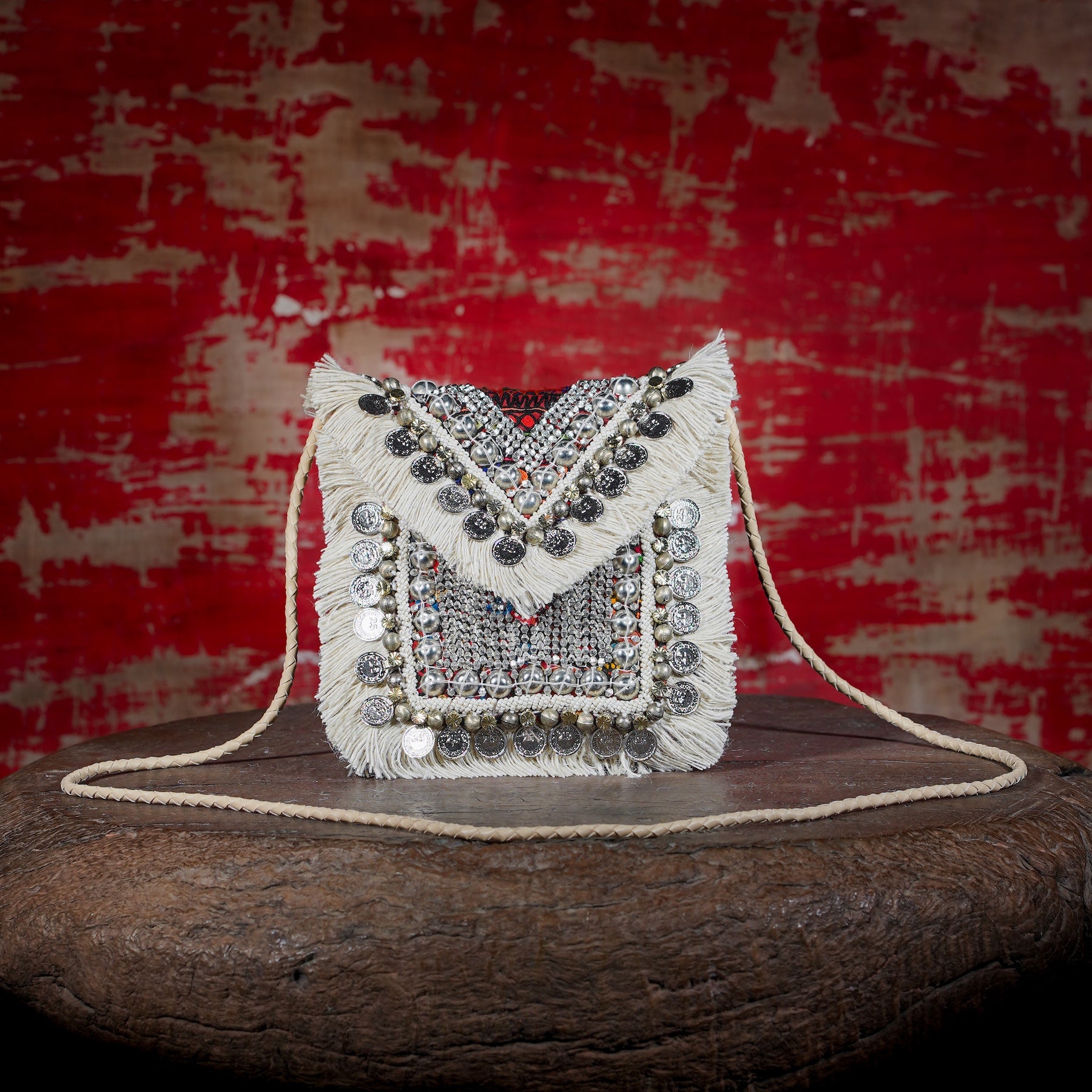 Off White Banjara Minion Clutch 033