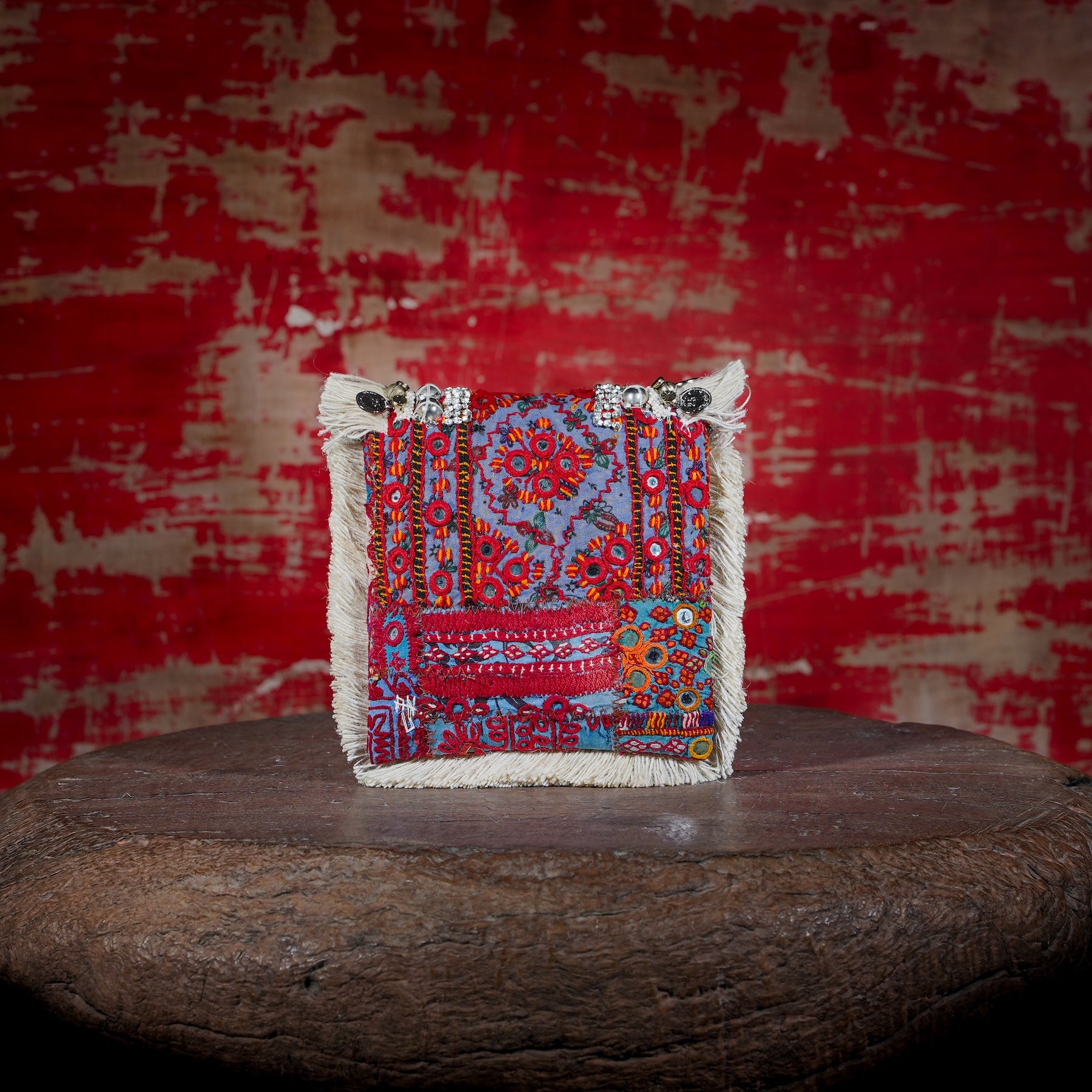 Off White Banjara Minion Clutch 034