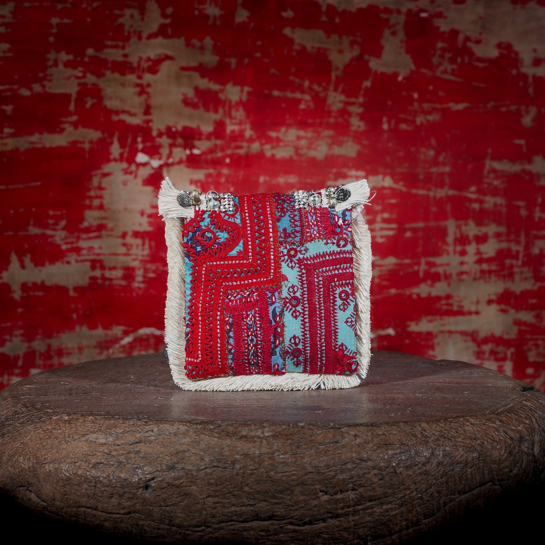 Off White Banjara Minion Clutch 035