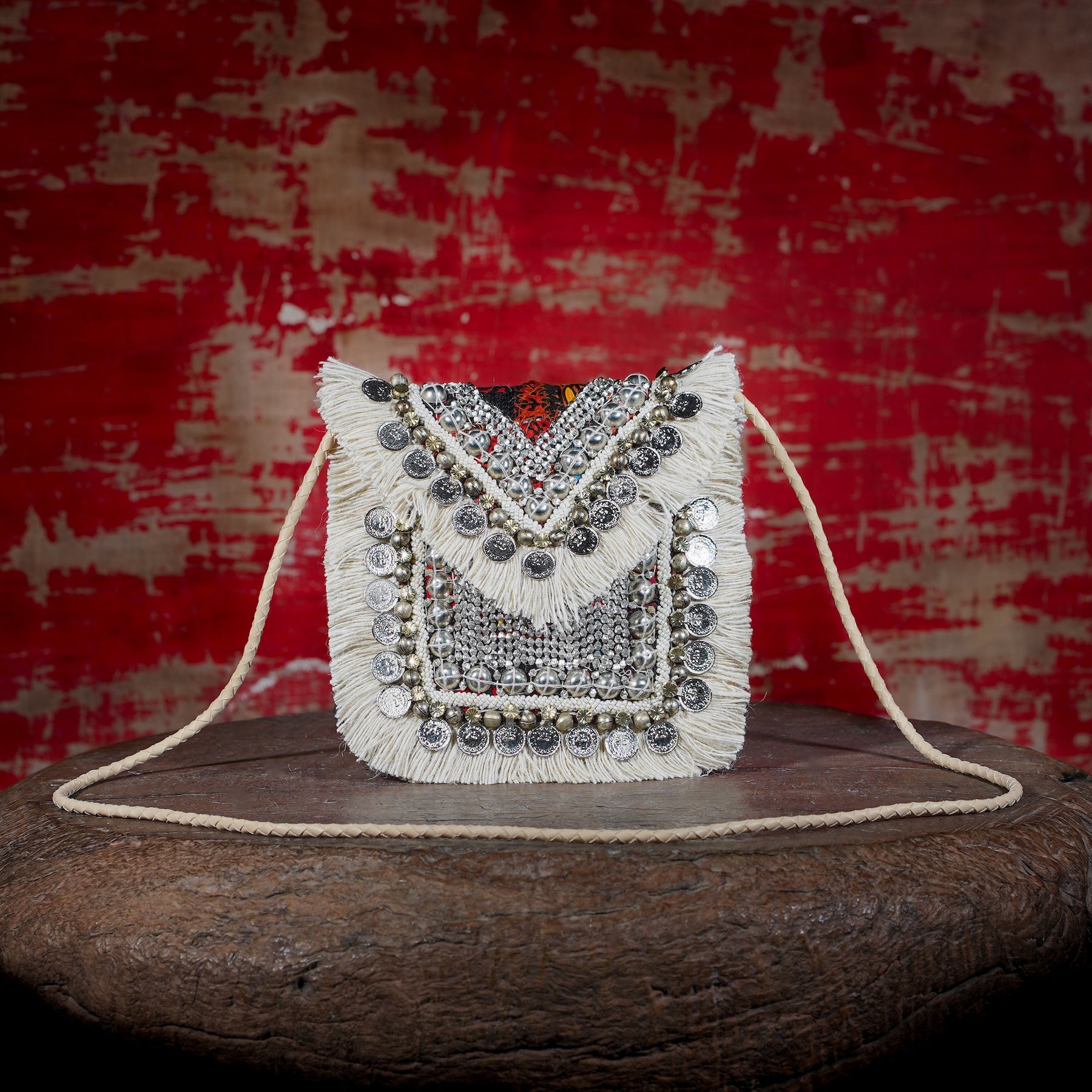 Off White Banjara Minion Clutch 036