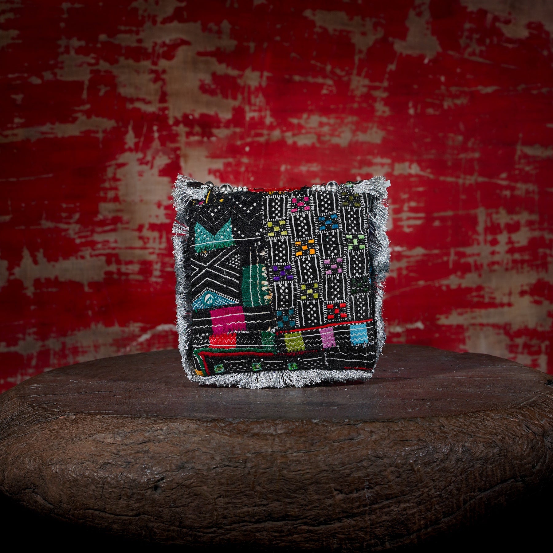 Silver Banjara Minion Clutch 026