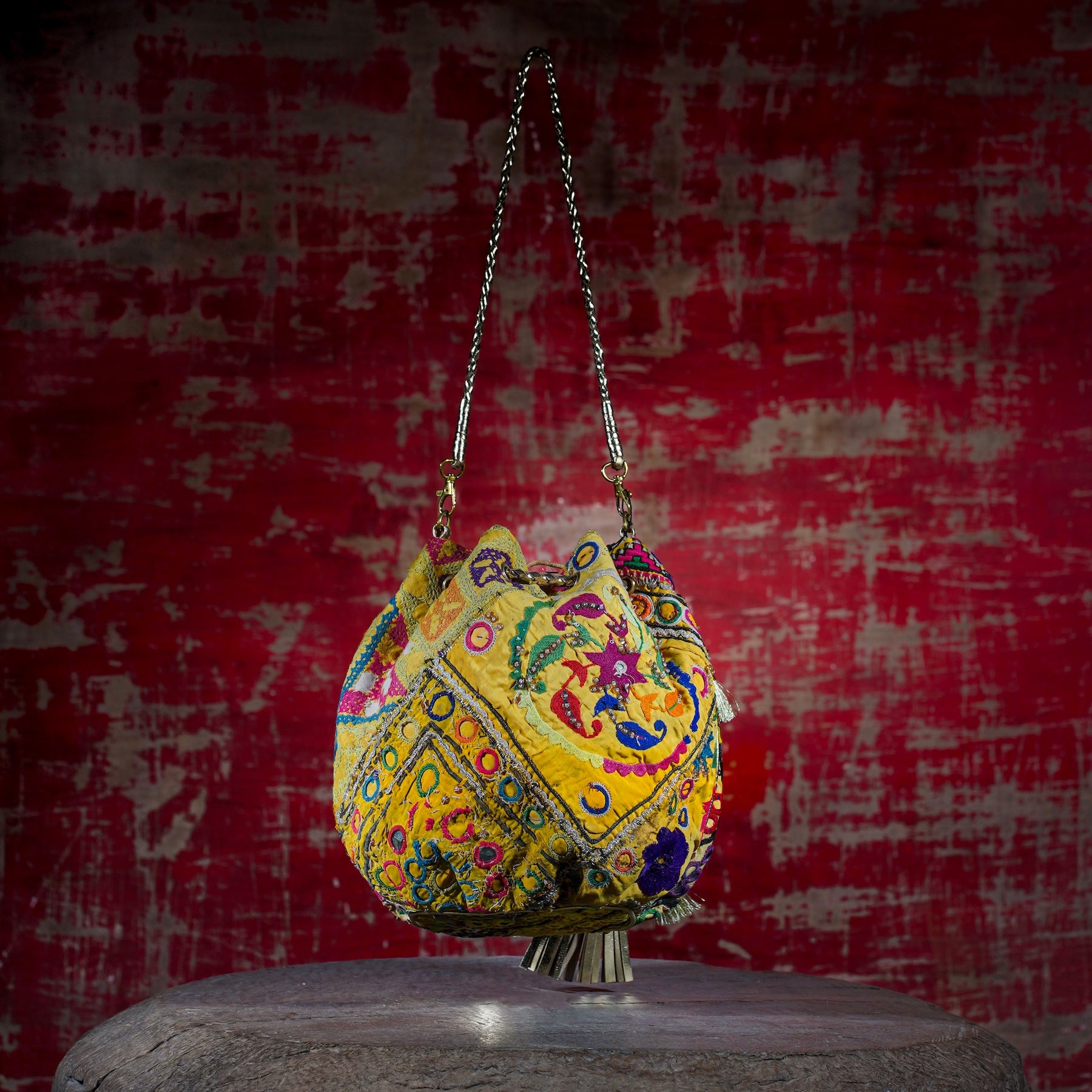 Gold Banjara Potli 016