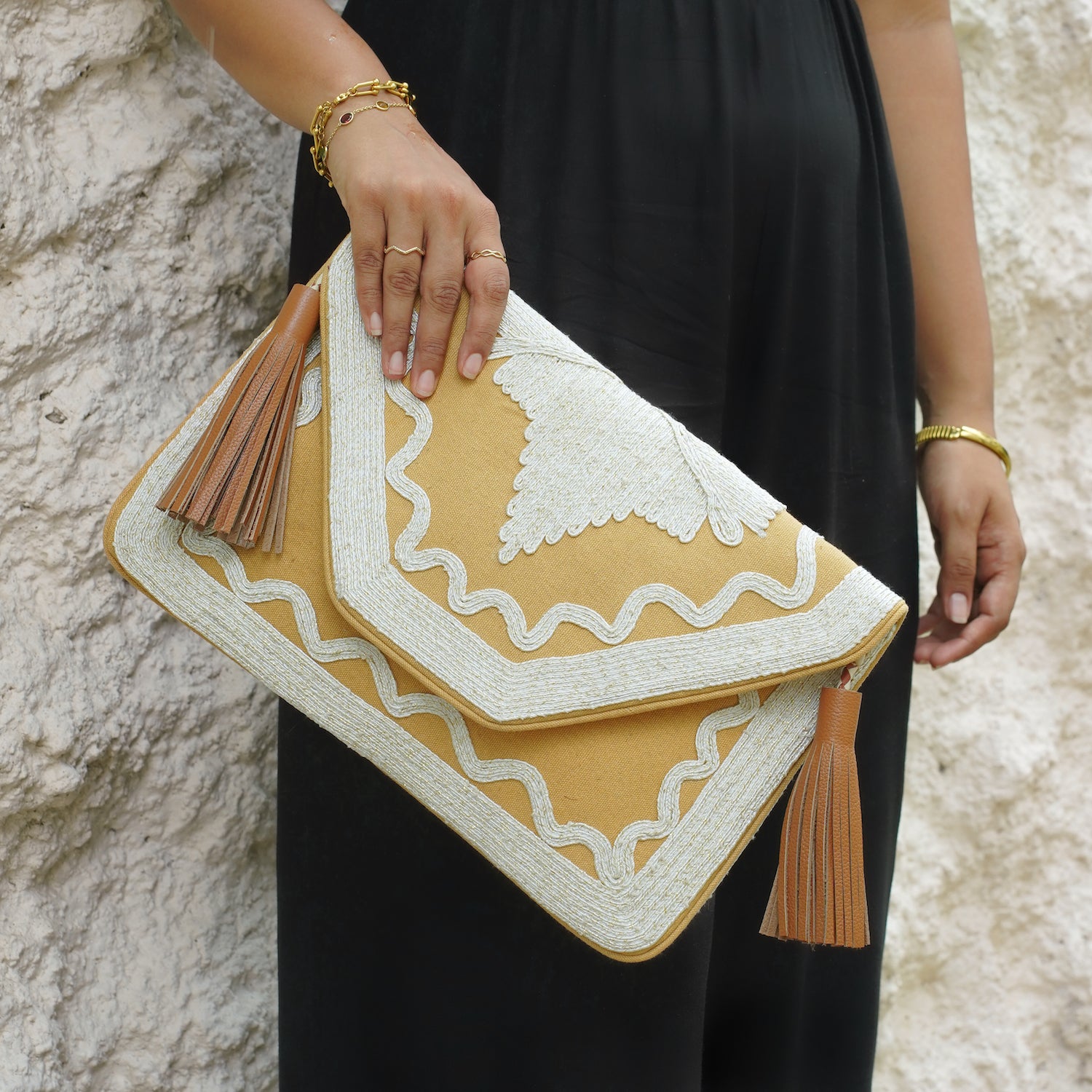 Doria Clutch - Beige