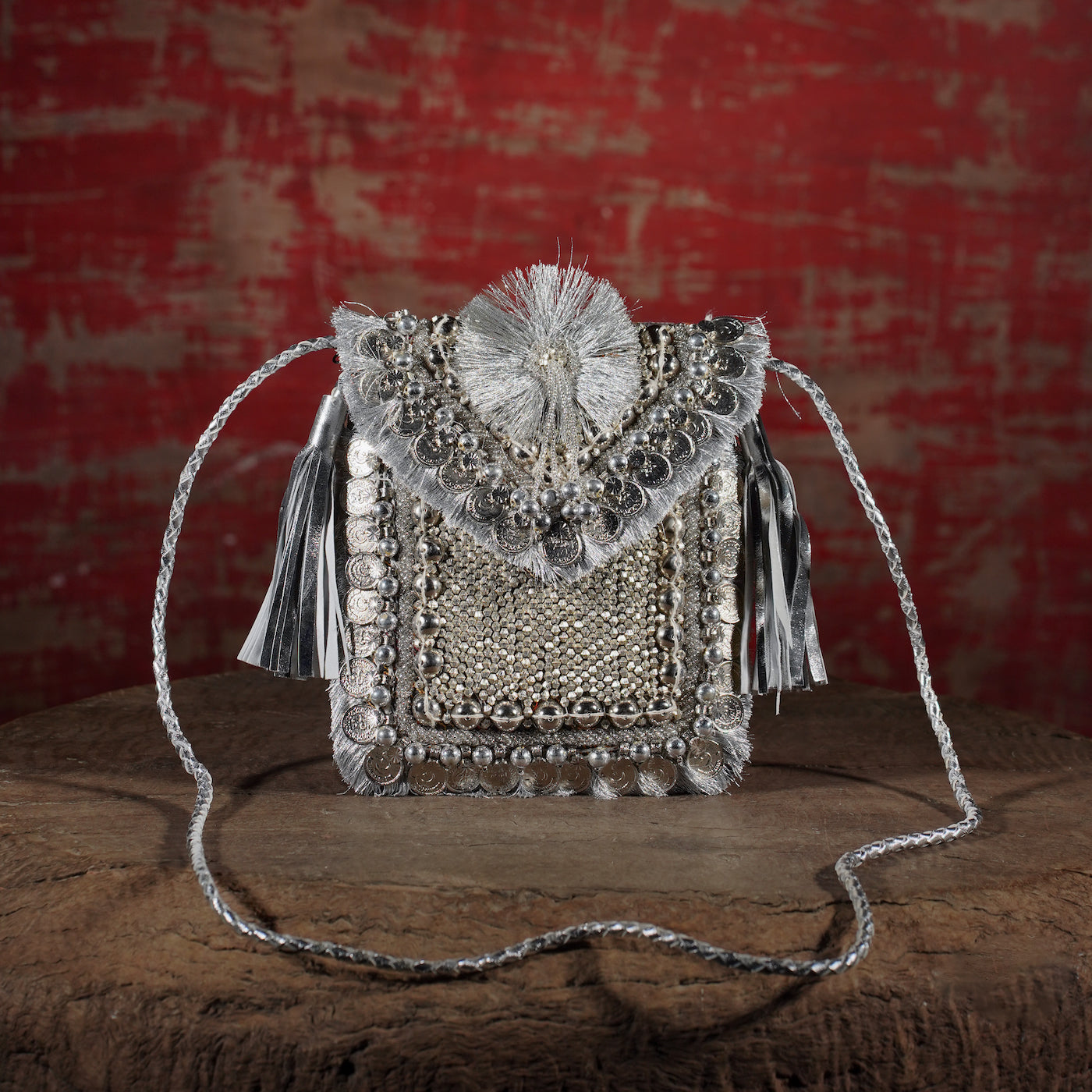 Silver Festive Minion Clutch 005