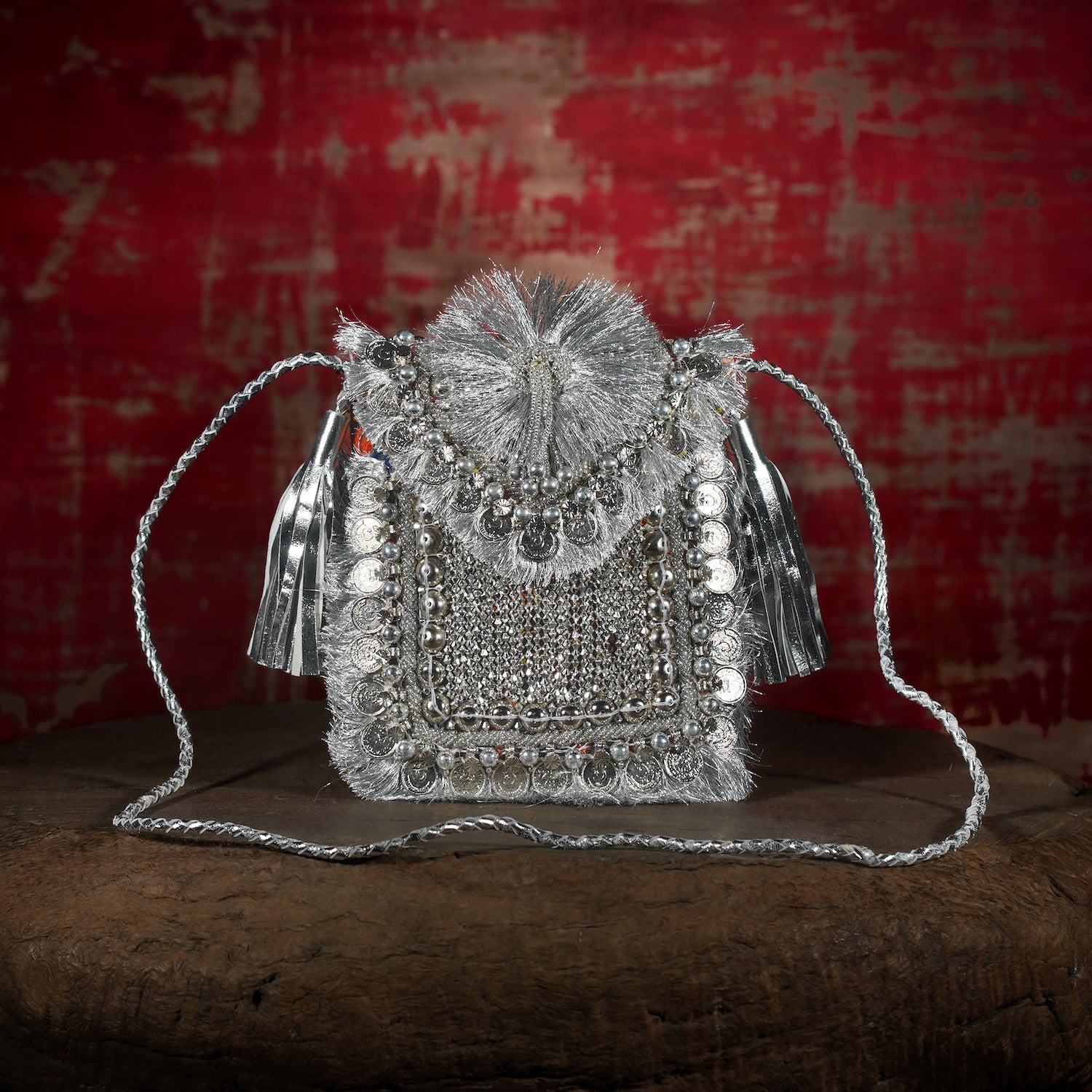 Silver Festive Minion Clutch 009