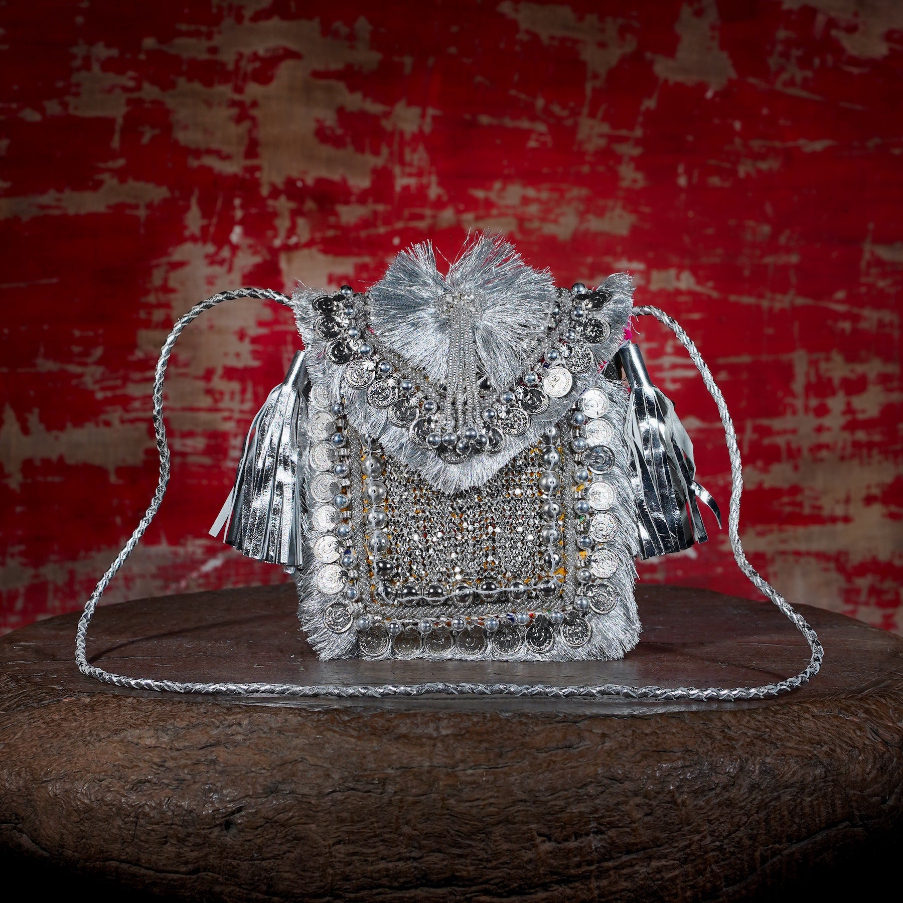 Silver Festive Minion Clutch 013