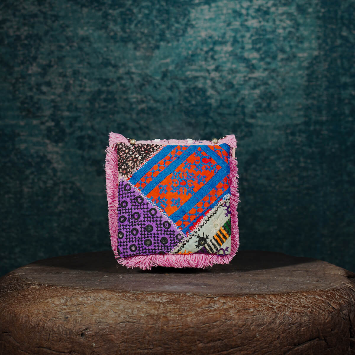 Pink Hichki Minion Clutch 05