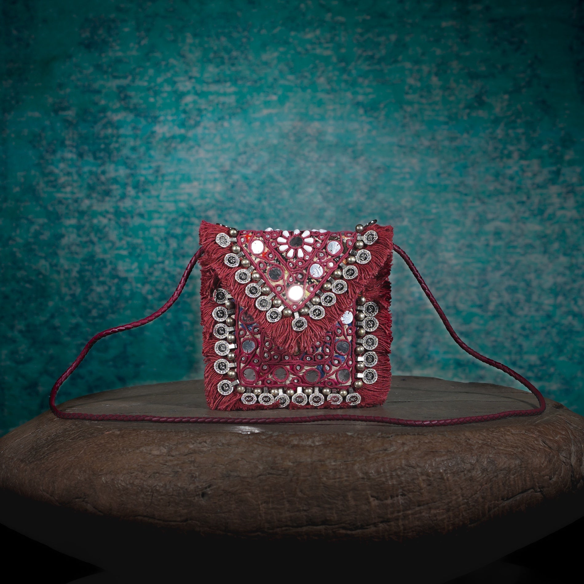Burgundy Hichki Minion Clutch 001
