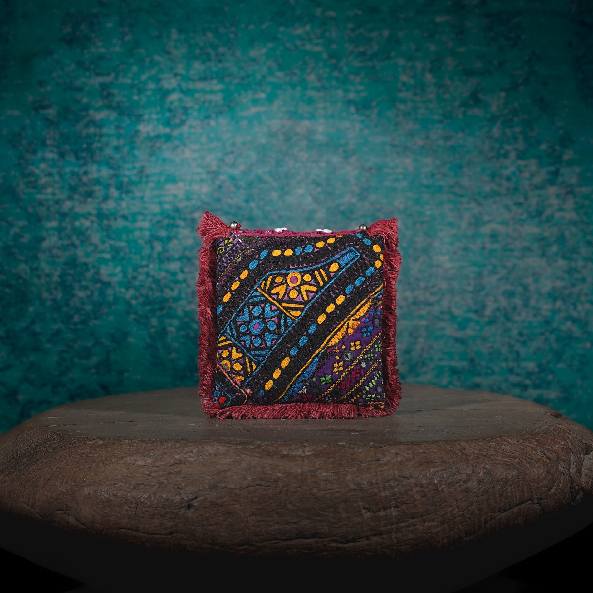 Burgundy Hichki Minion Clutch 002