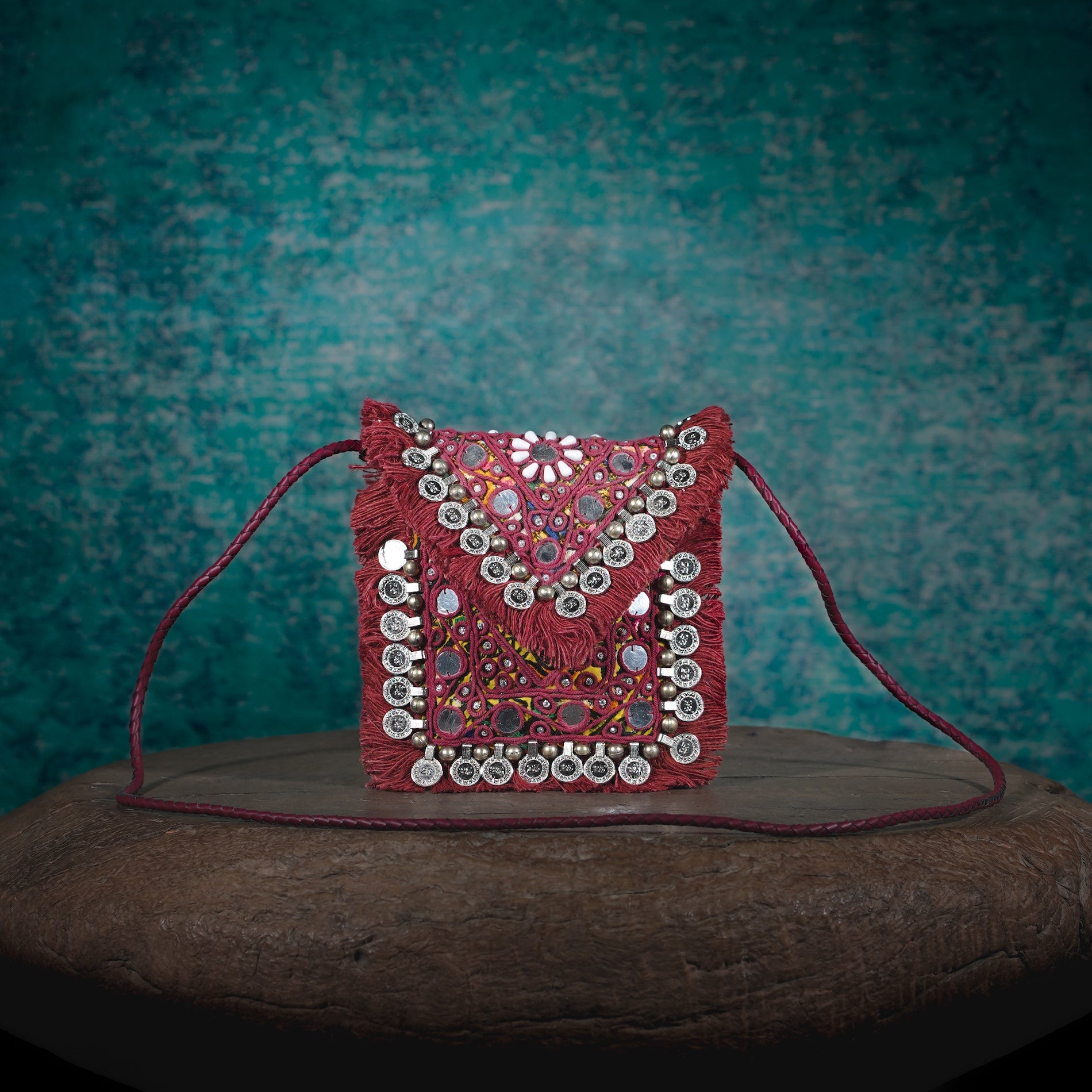 Burgundy Hichki Minion Clutch 003