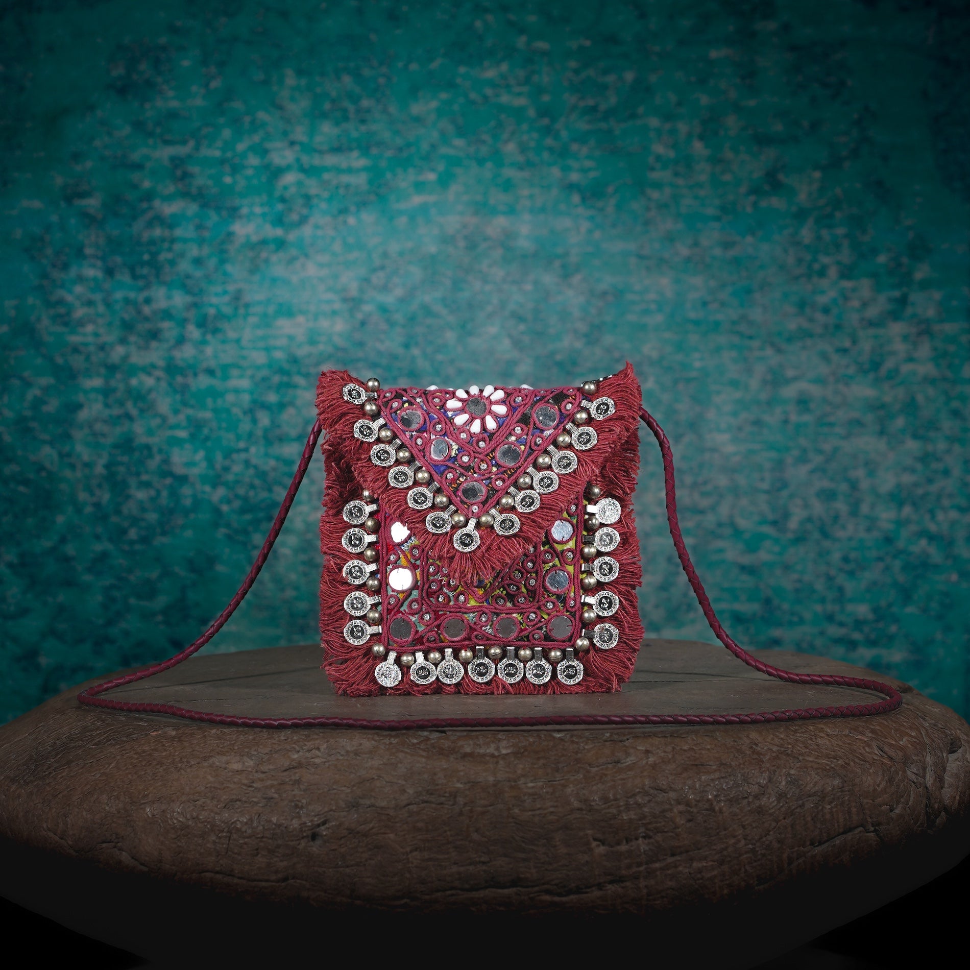 Burgundy Hichki Minion Clutch 004