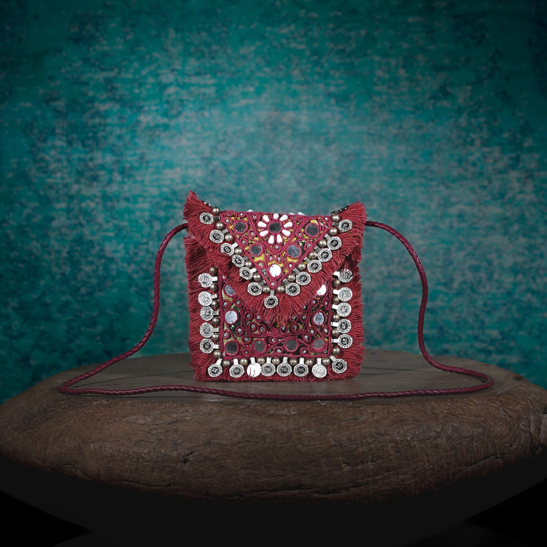 Burgundy Hichki Minion Clutch 005