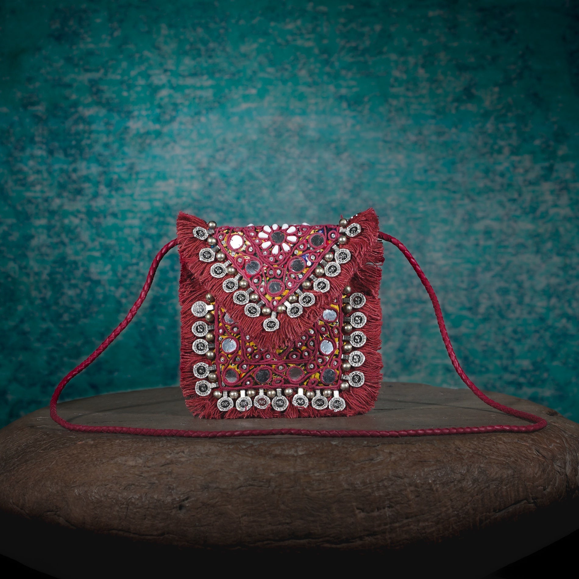 Burgundy Hichki Minion Clutch 006