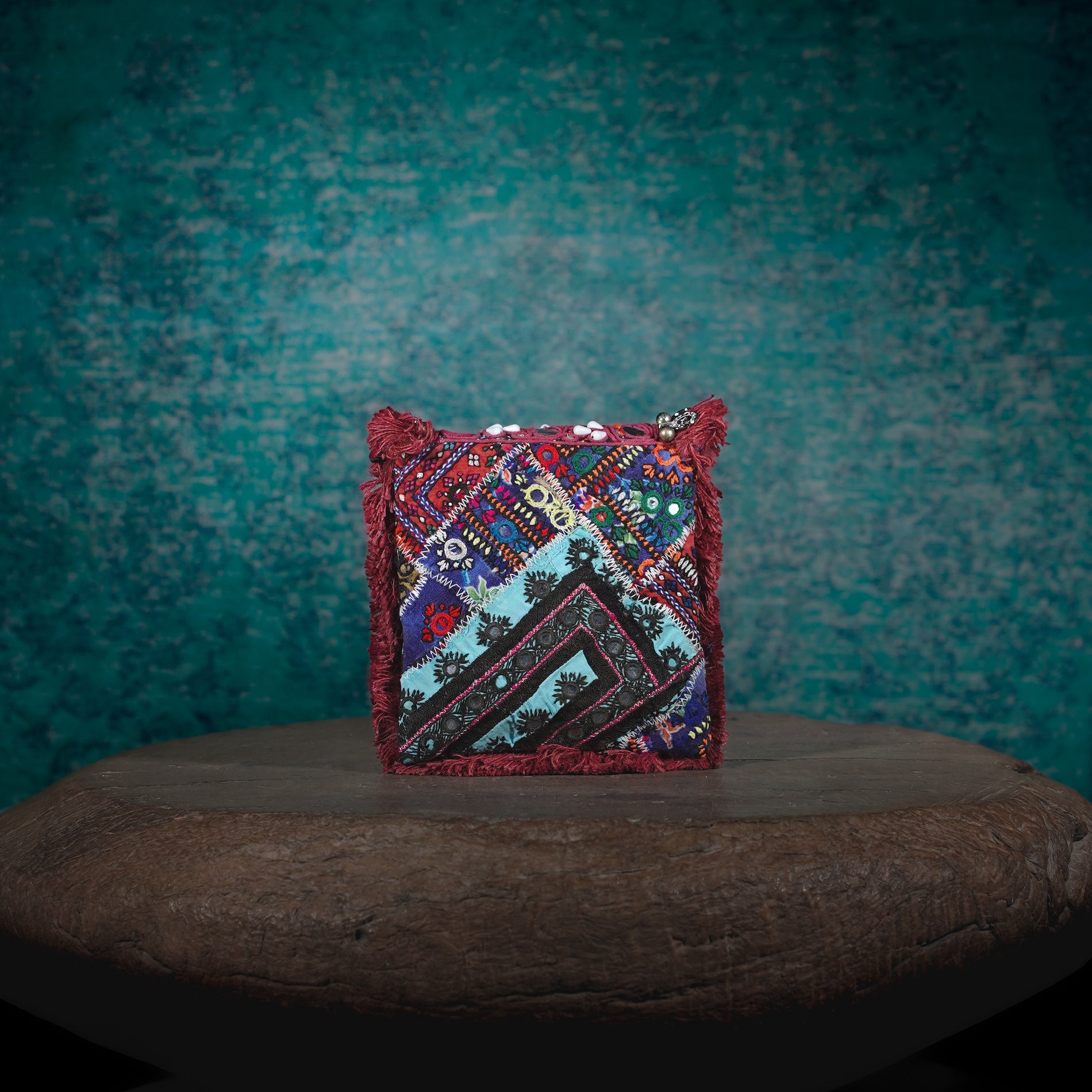 Burgundy Hichki Minion Clutch 007