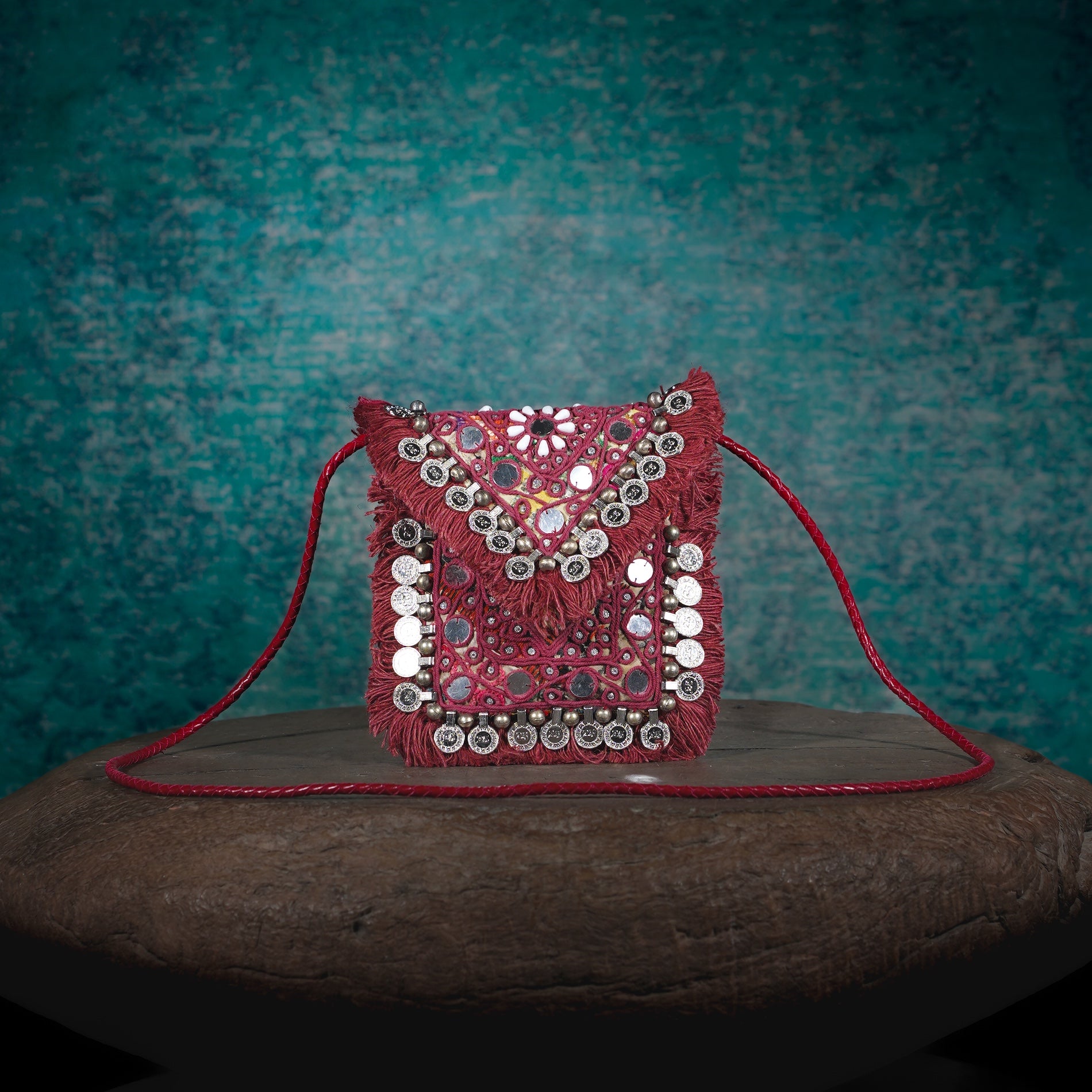 Burgundy Hichki Minion Clutch 008